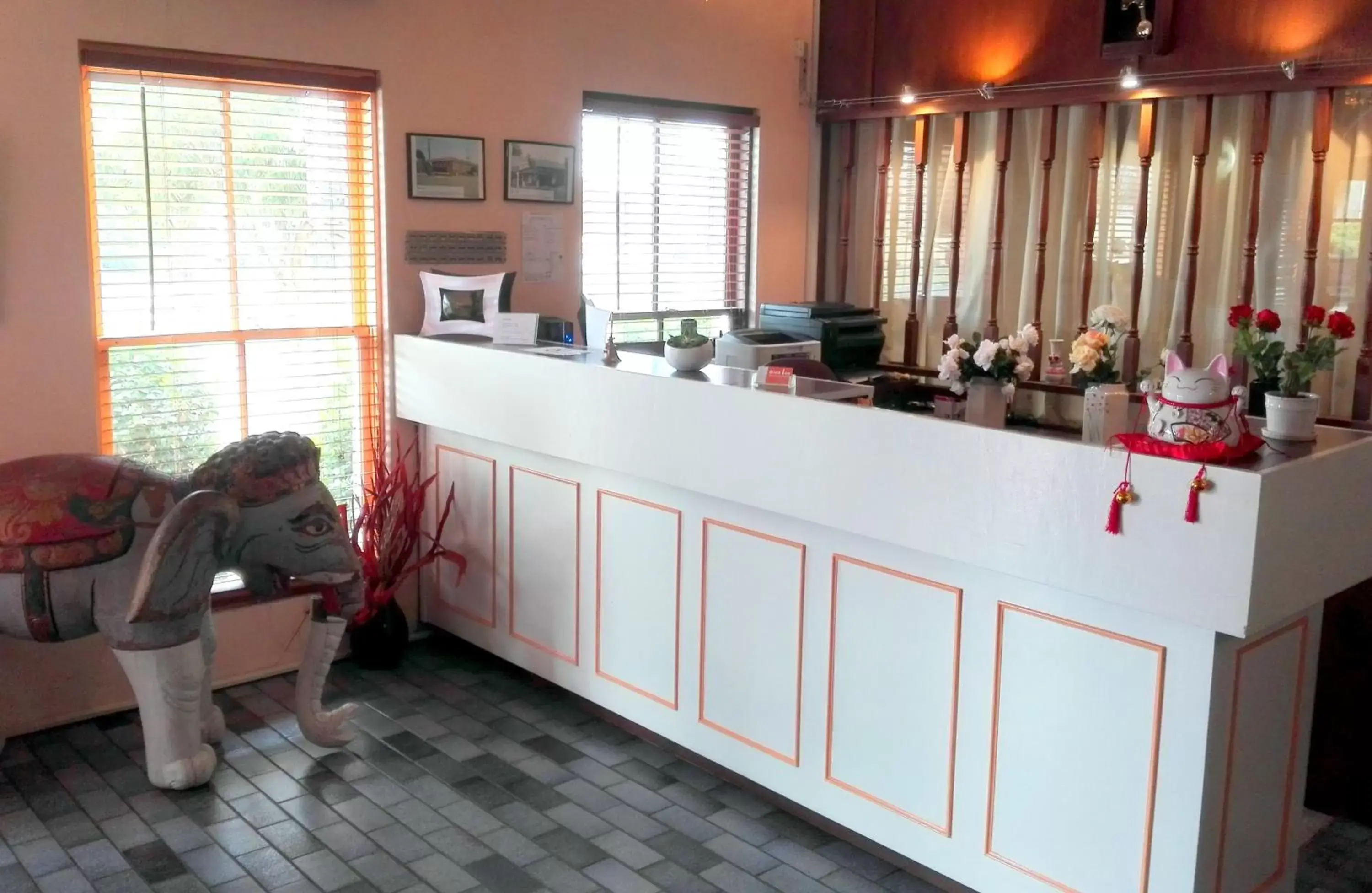 Lobby or reception in Glen Inn Lobby or reception in Glen Inn