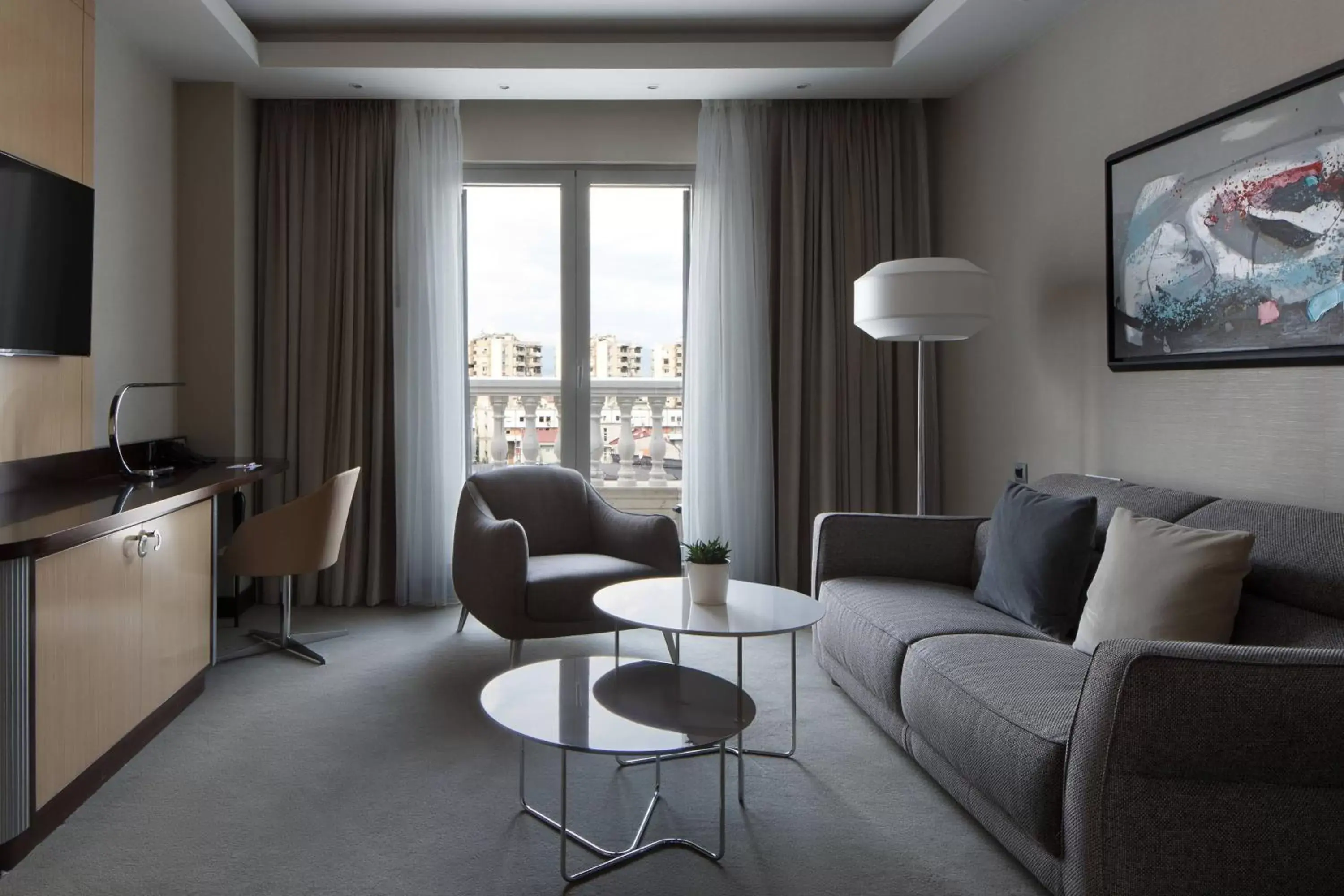 Living room, Seating Area in Skopje Marriott Hotel