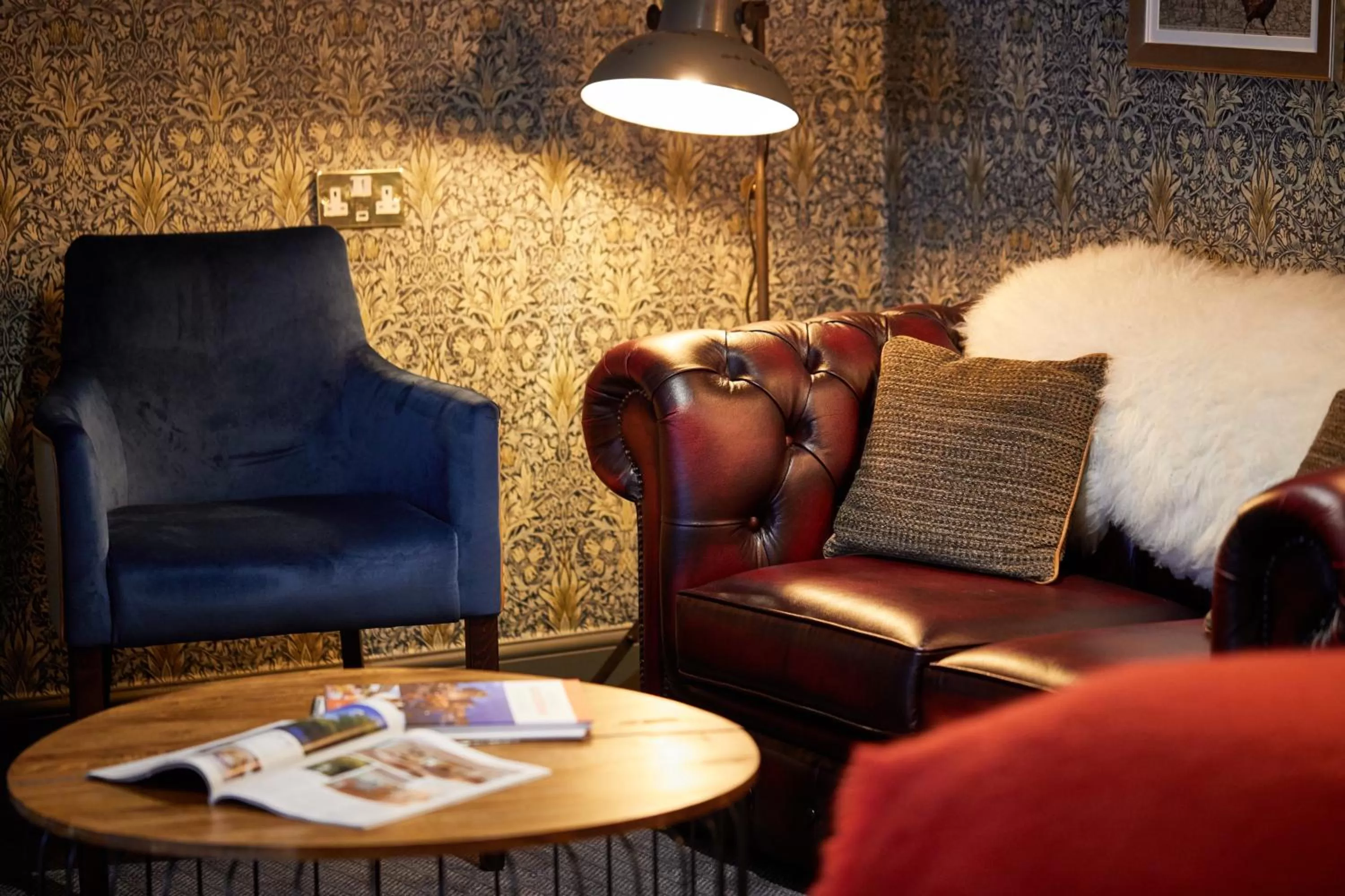 Seating area in The Fleece at Cirencester