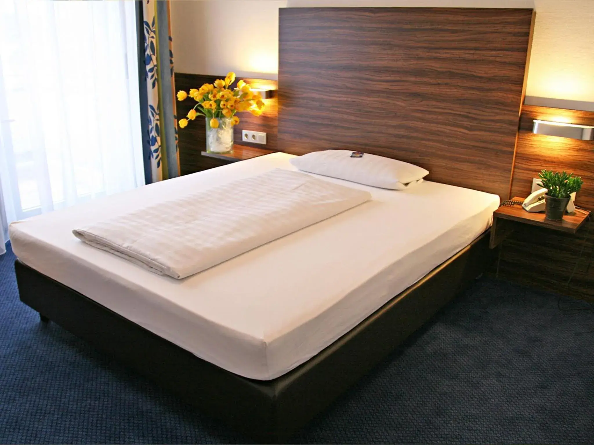 Bed in Hotel am Zoo