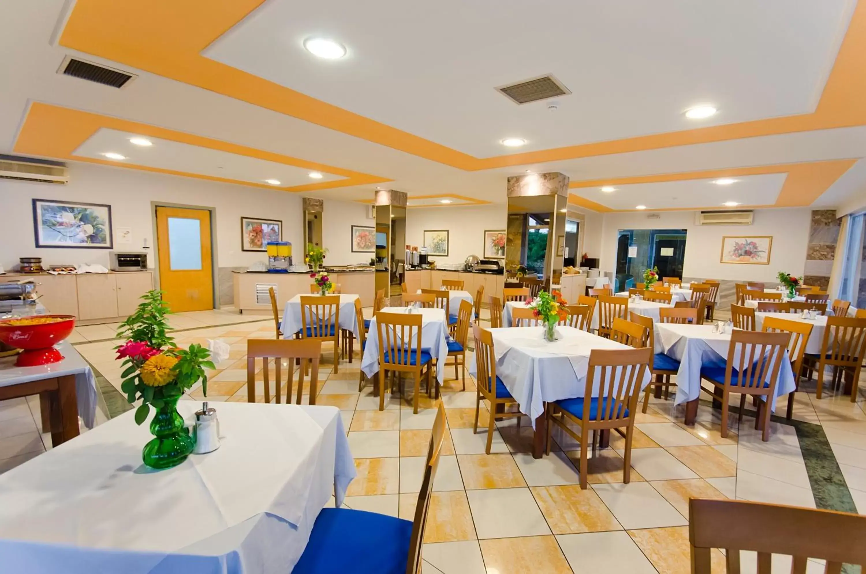 Restaurant/Places to Eat in Kosta Palace