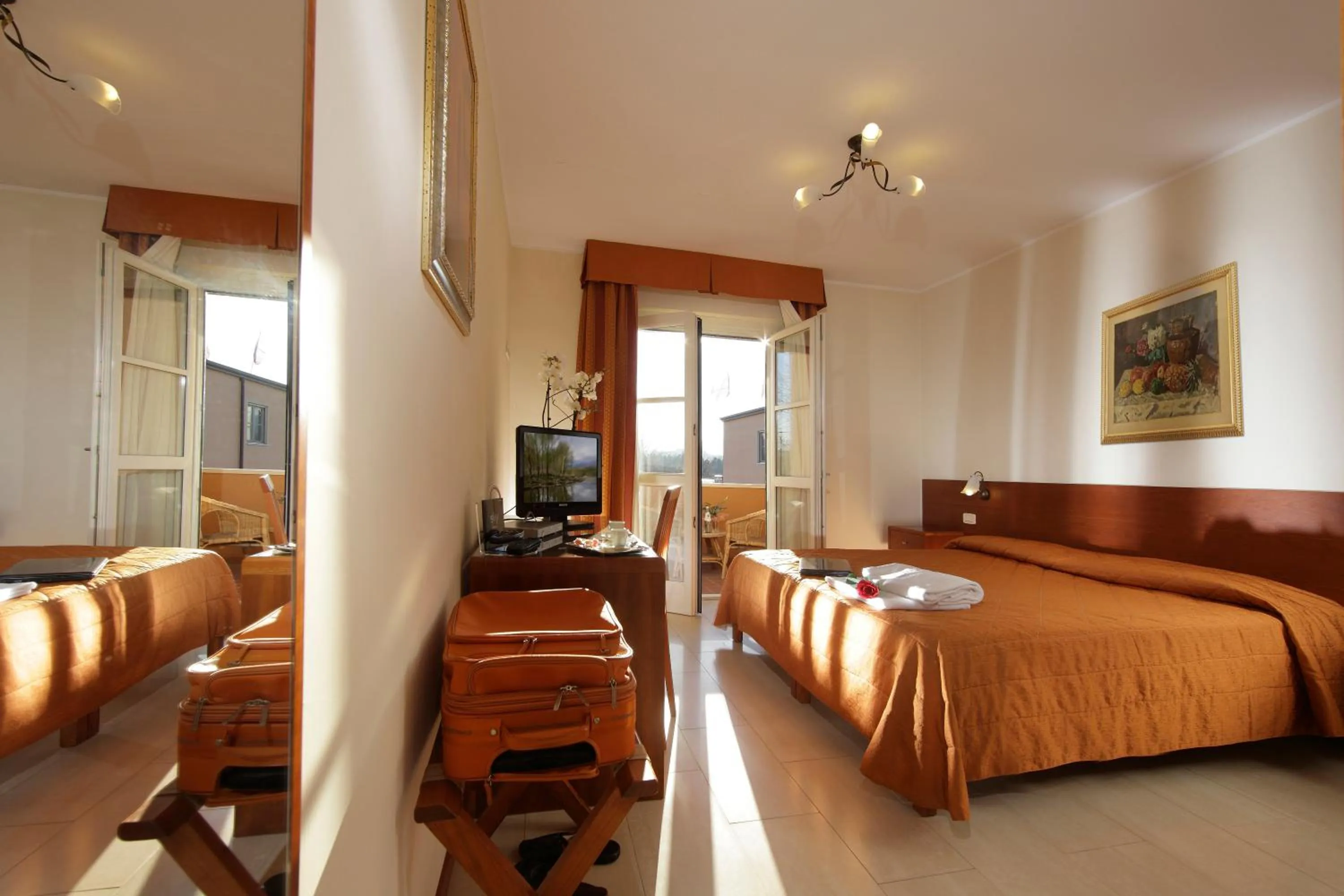 Bedroom, Bed in Hotel Michelangelo