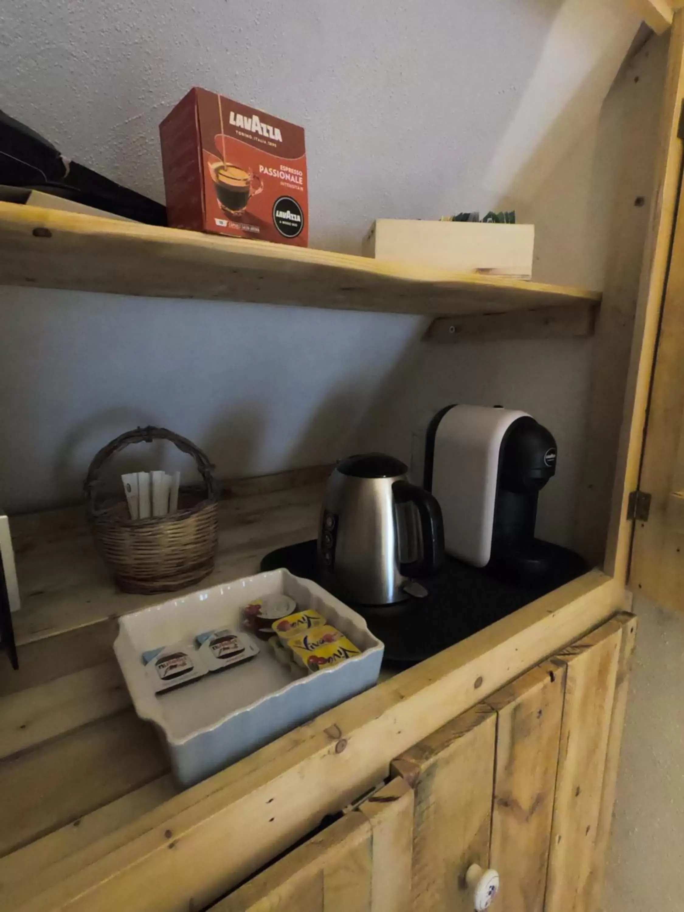 Coffee/tea facilities, Kitchen/Kitchenette in B&B François le cordonnier maison de charme