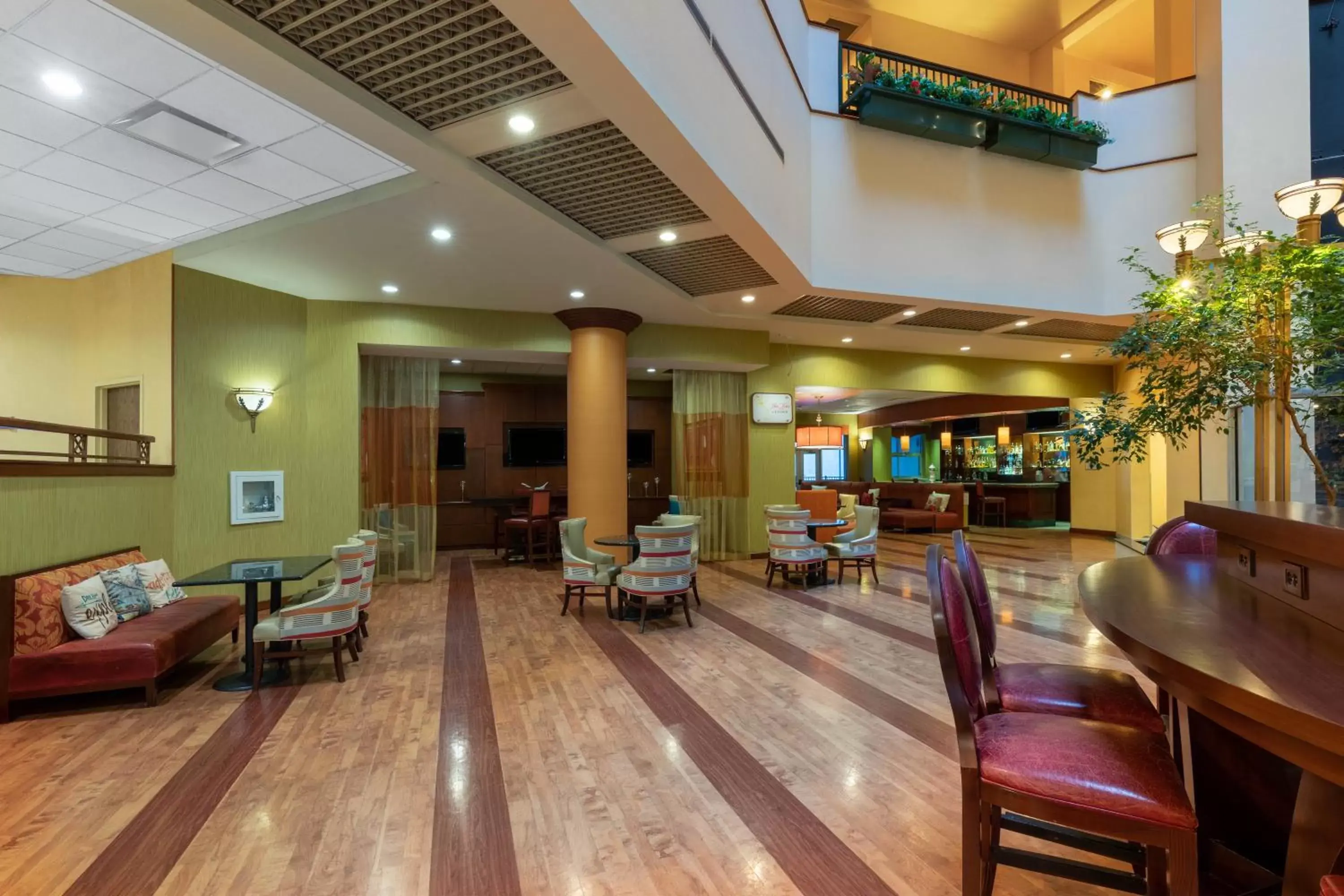 Communal lounge/ TV room, Lobby/Reception in Wyndham Grand Oklahoma City Downtown