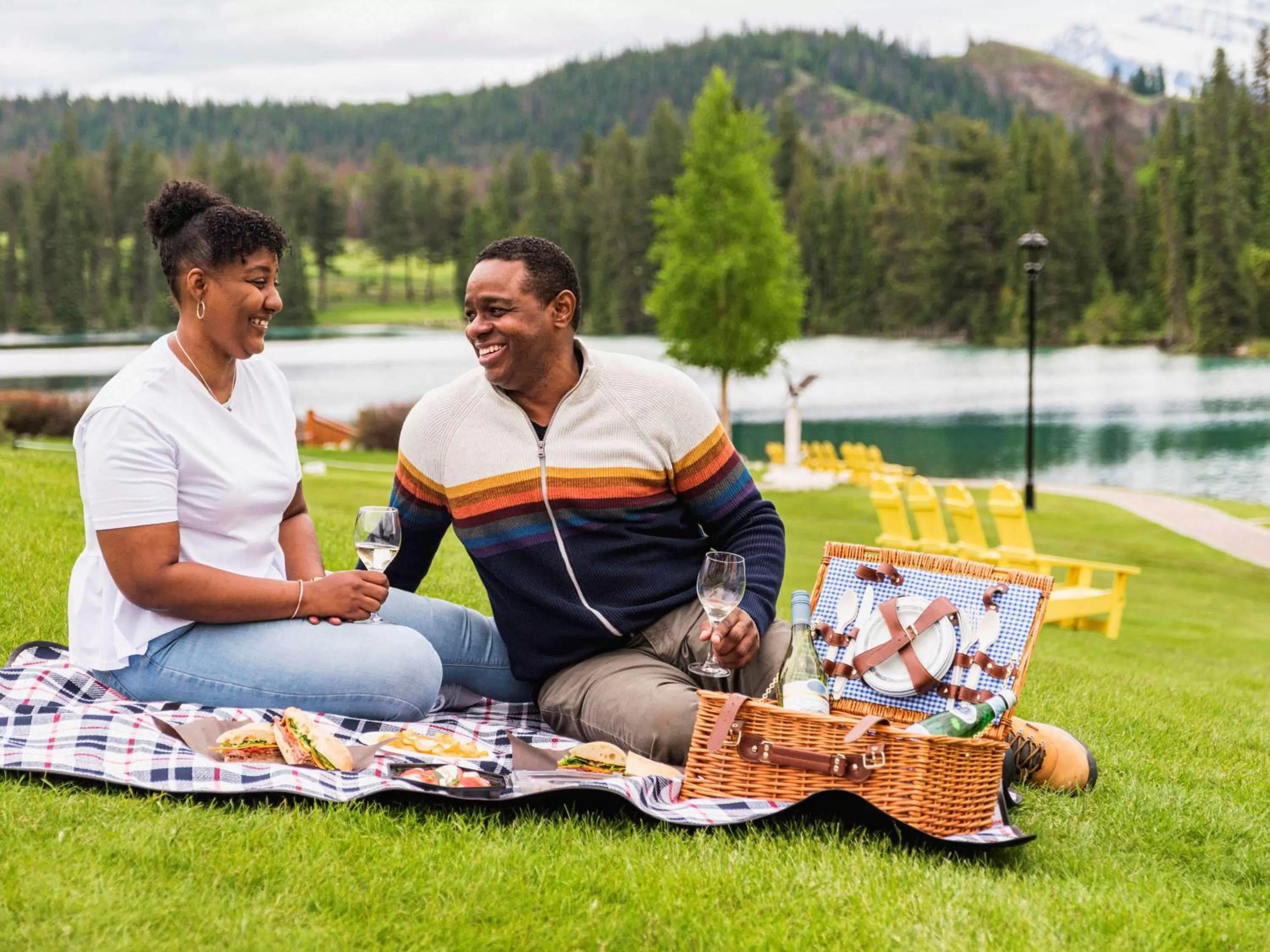 Restaurant/places to eat in Fairmont Jasper Park Lodge