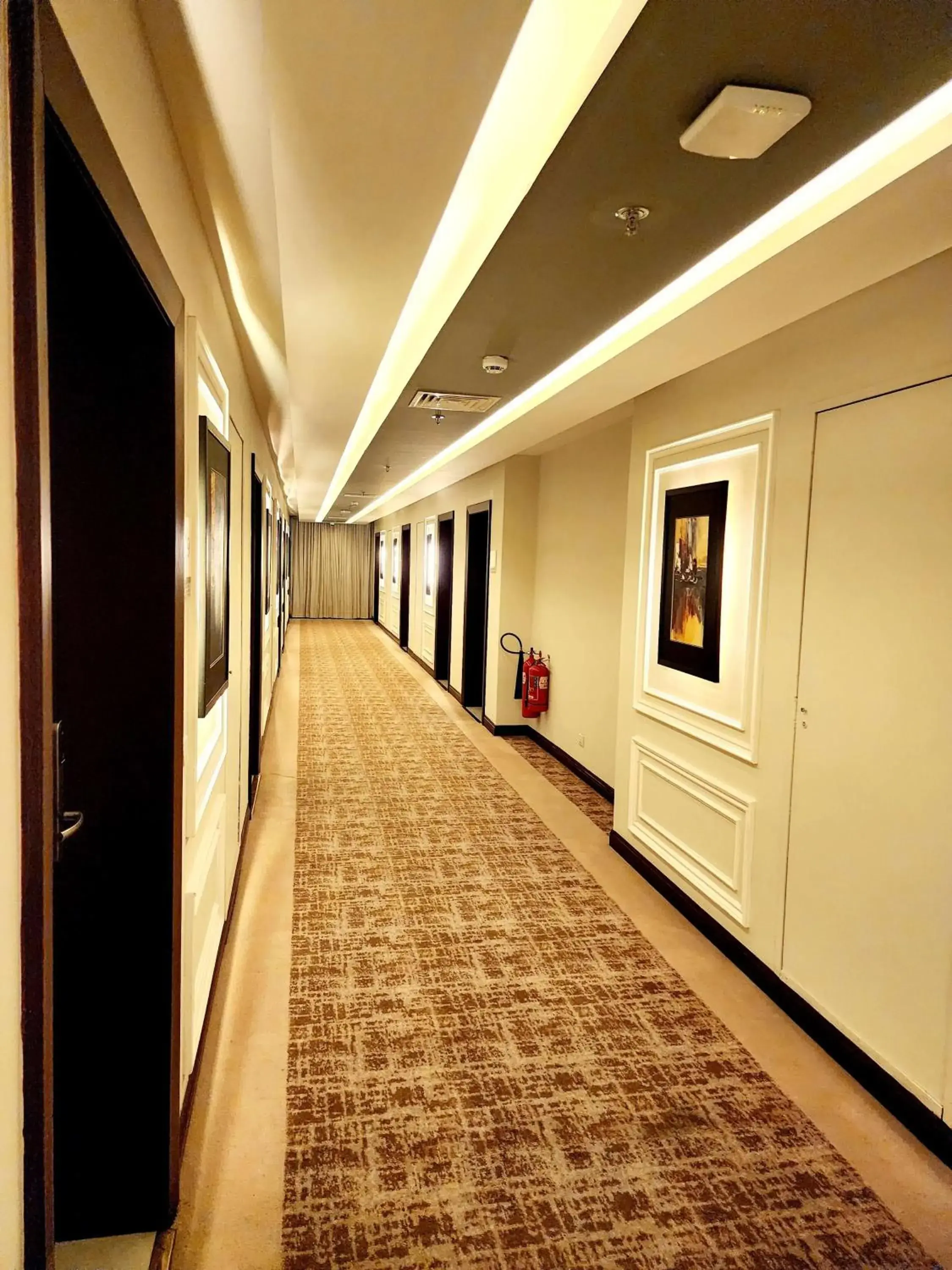 Lobby or reception in Best Western Premier Hotel Gulberg Lahore