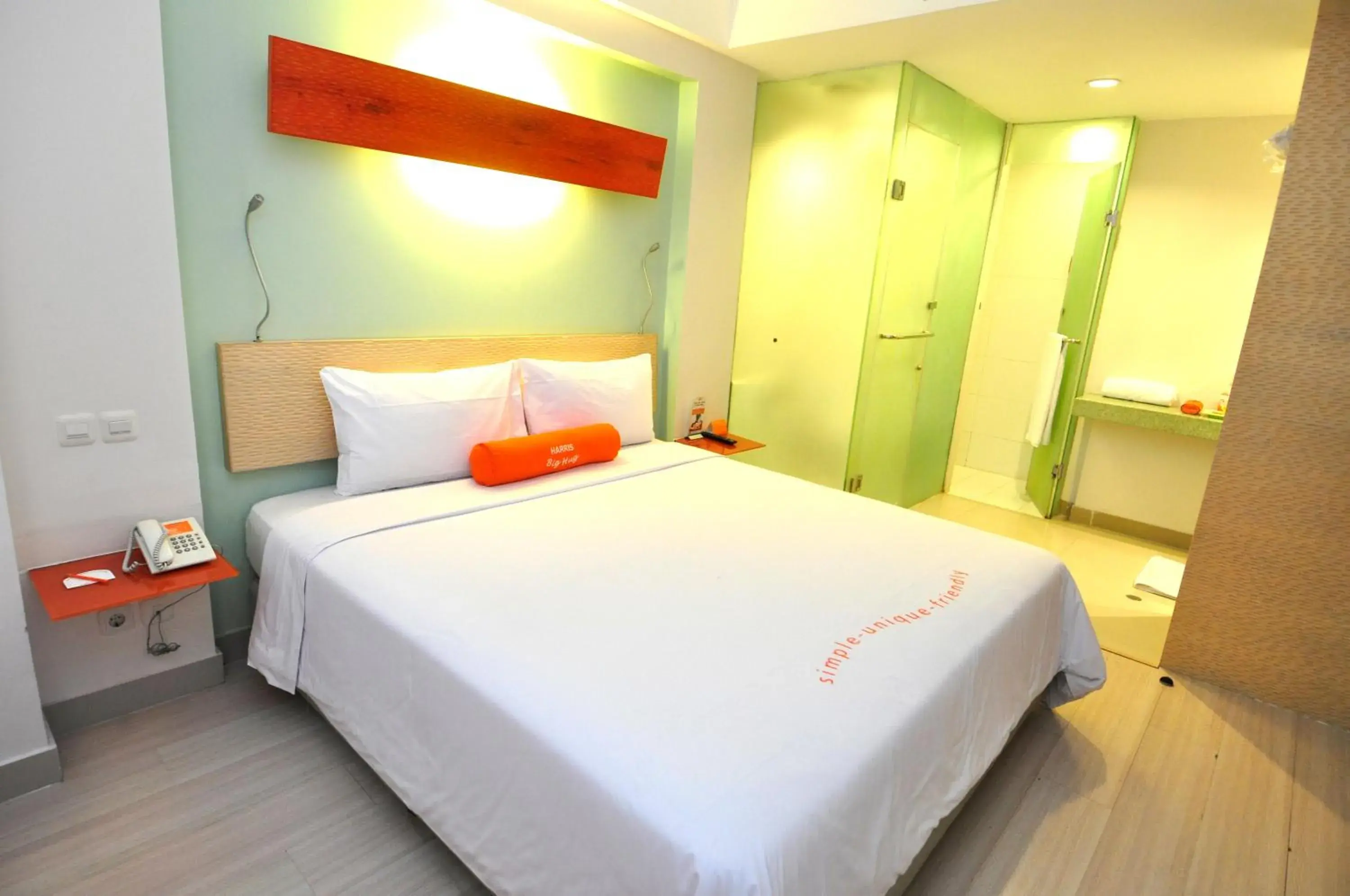 Shower, Bed in HOTEL and RESIDENCES Riverview Kuta - Bali (Associated HARRIS)