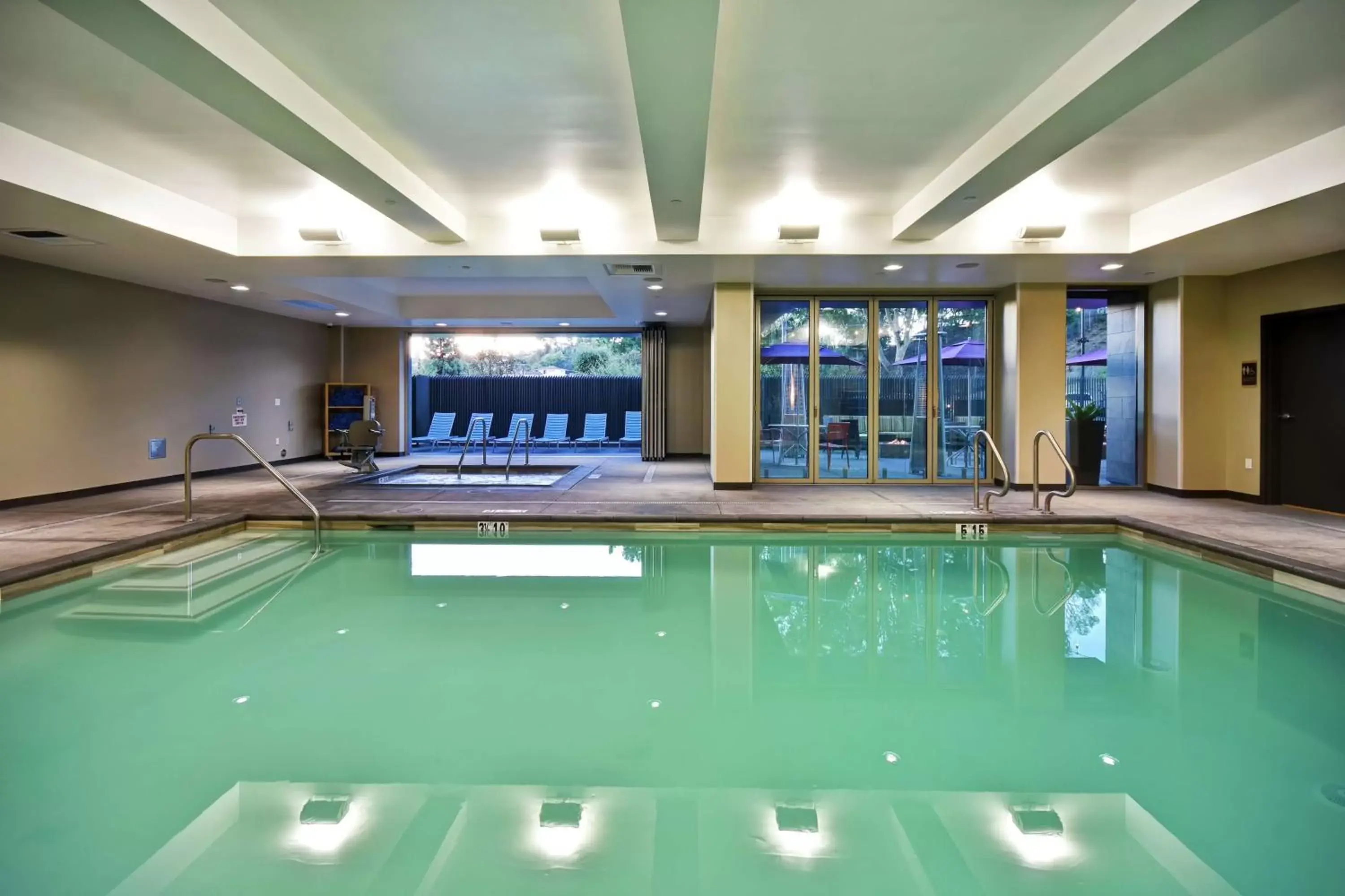 Pool view, Swimming Pool in Home2 Suites by Hilton Los Angeles Montebello