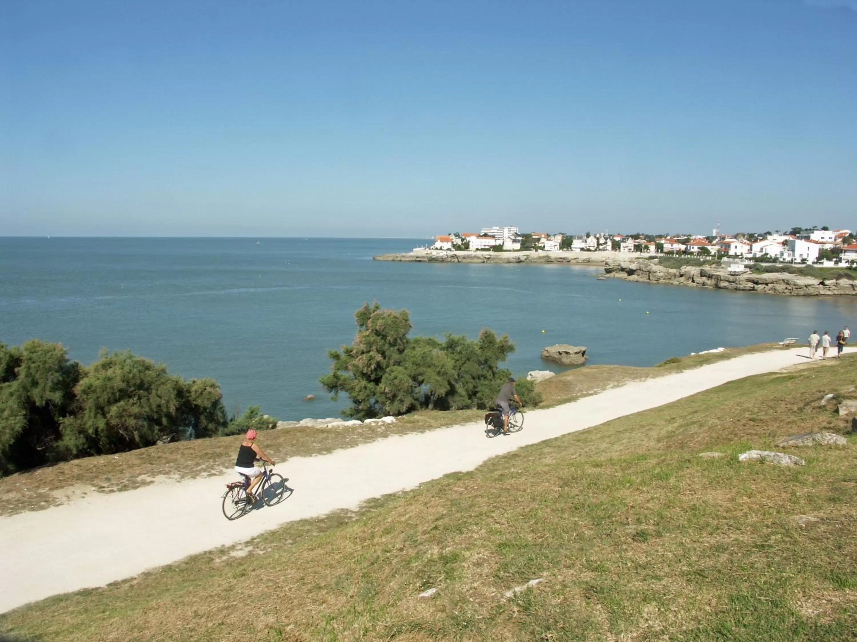 Cycling in Best Western Hôtel Royan Océan