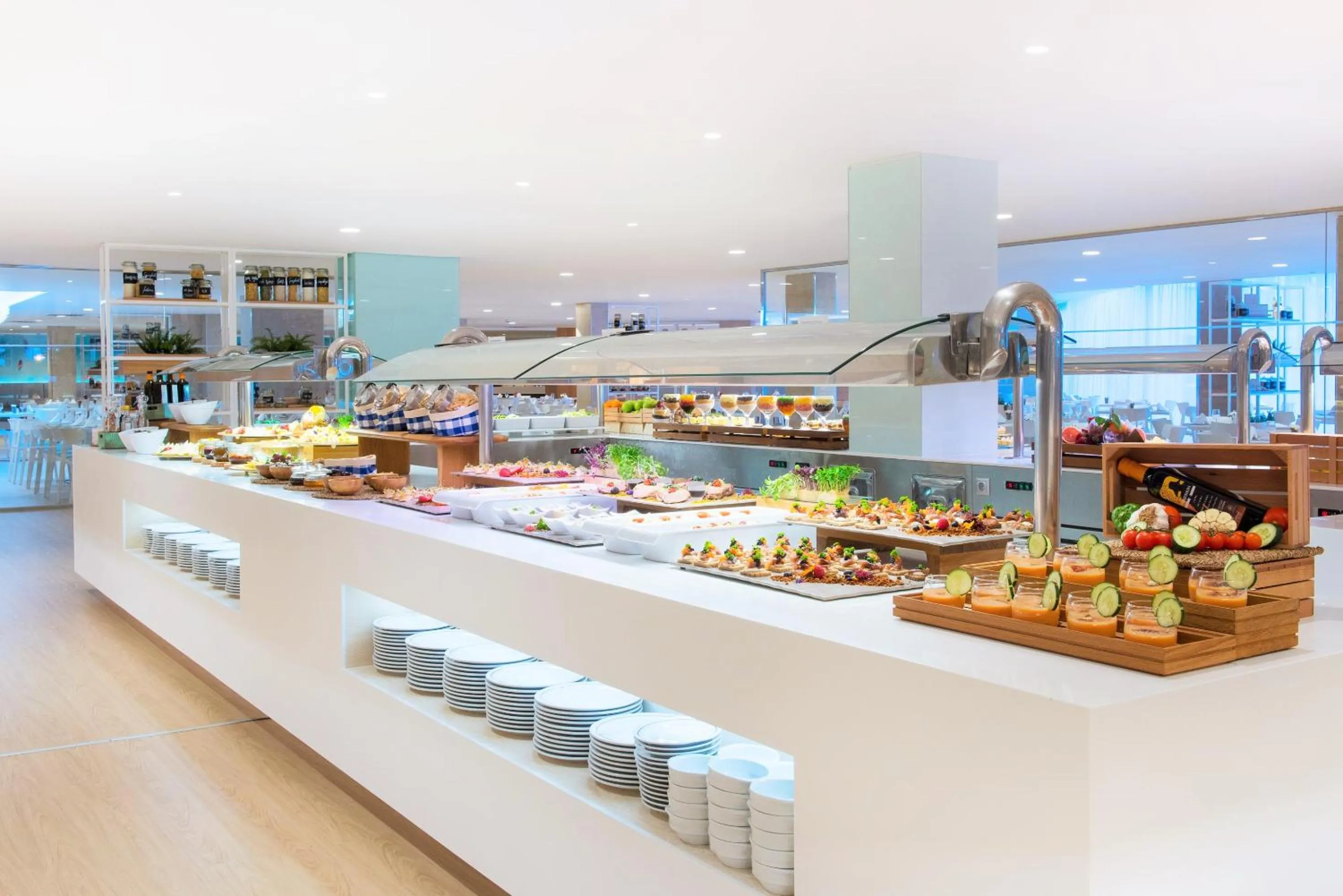 Restaurant/places to eat in Iberostar Waves Playa de Muro