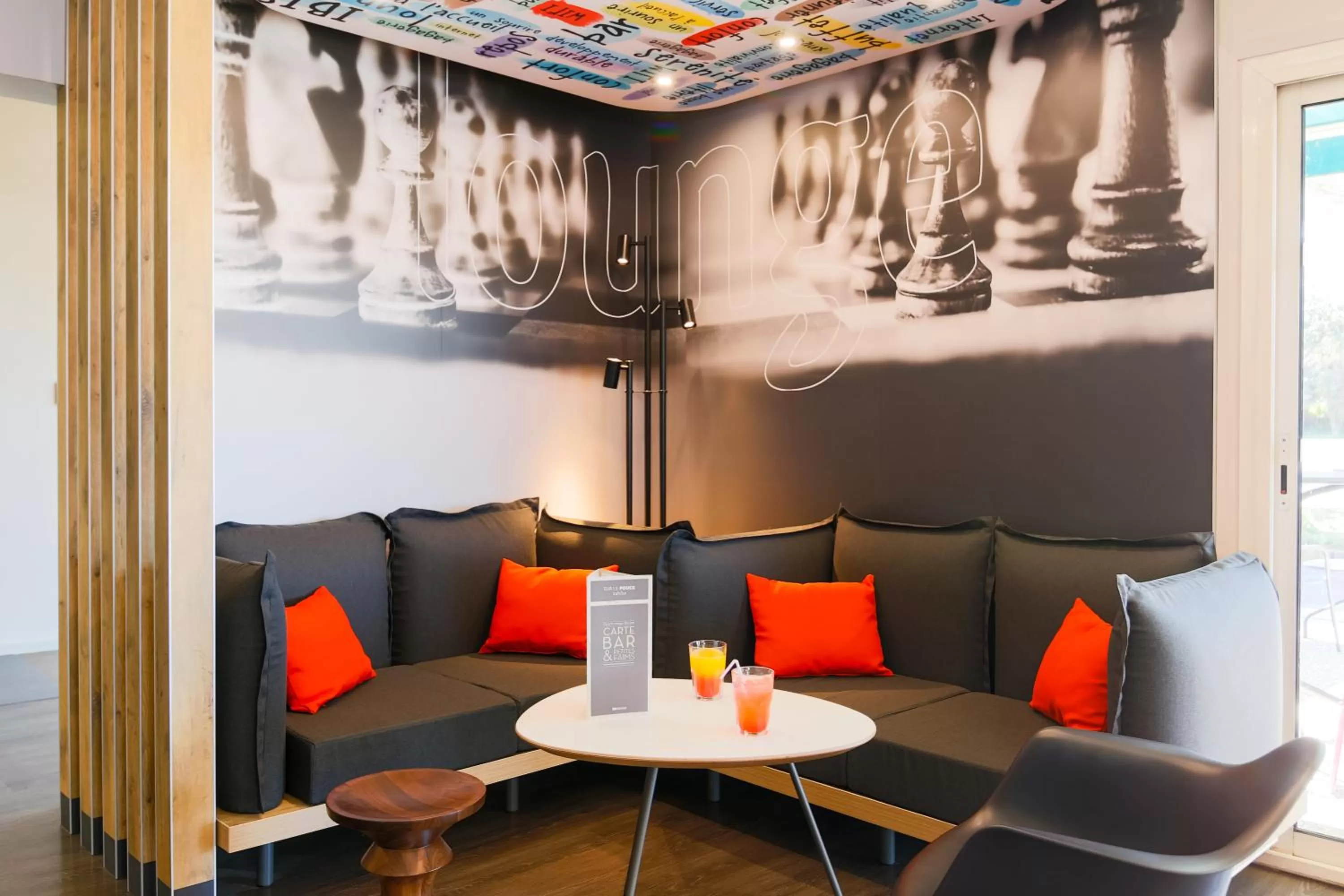 Living room in ibis Carcassonne Est la Cité