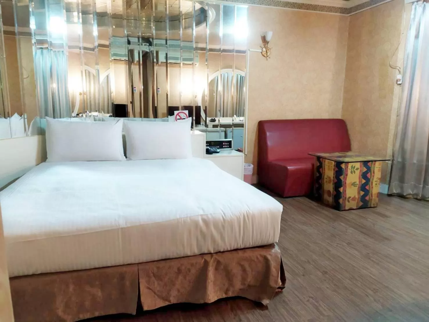 Decorative detail in Simple Life Kaohsiung