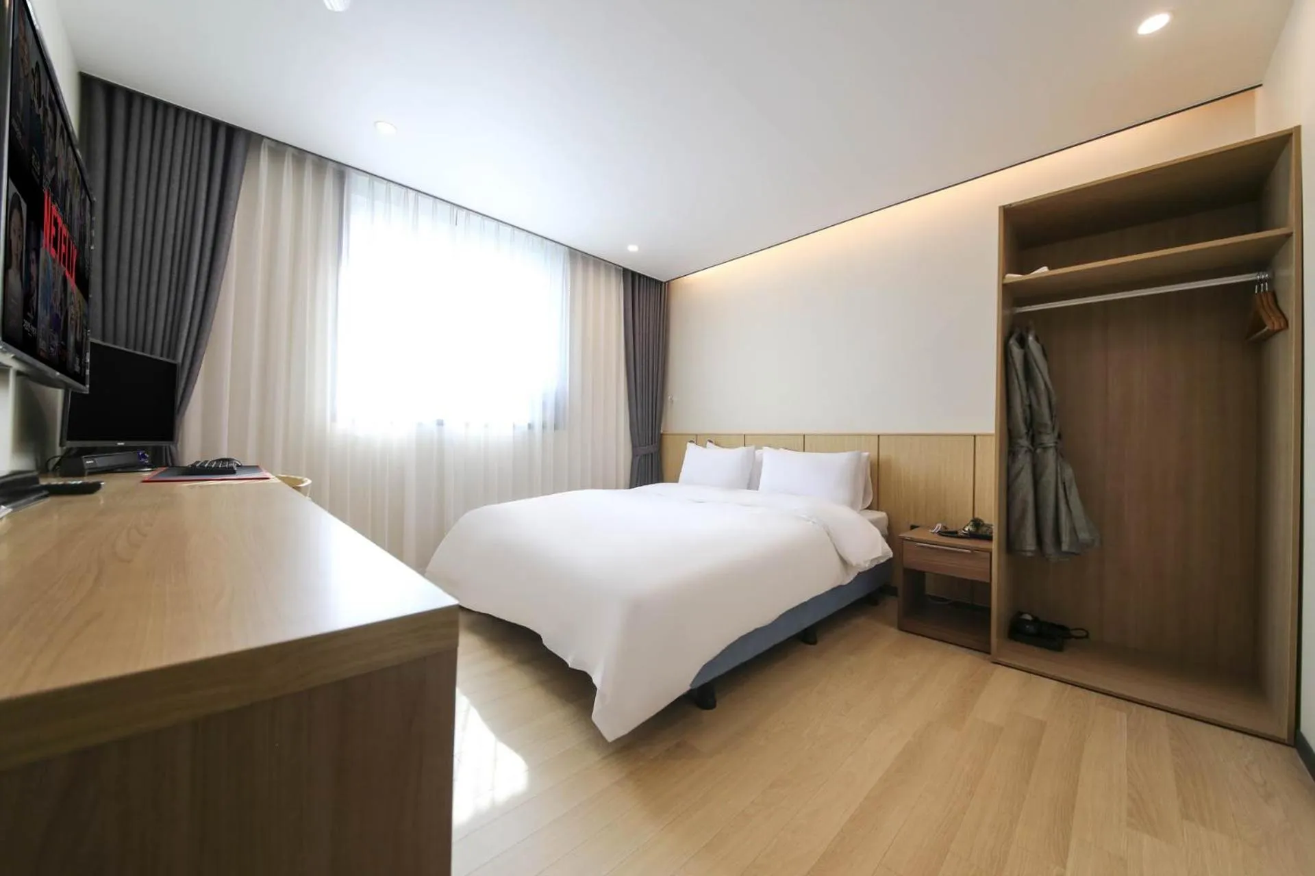 Bed in Benikea hotel