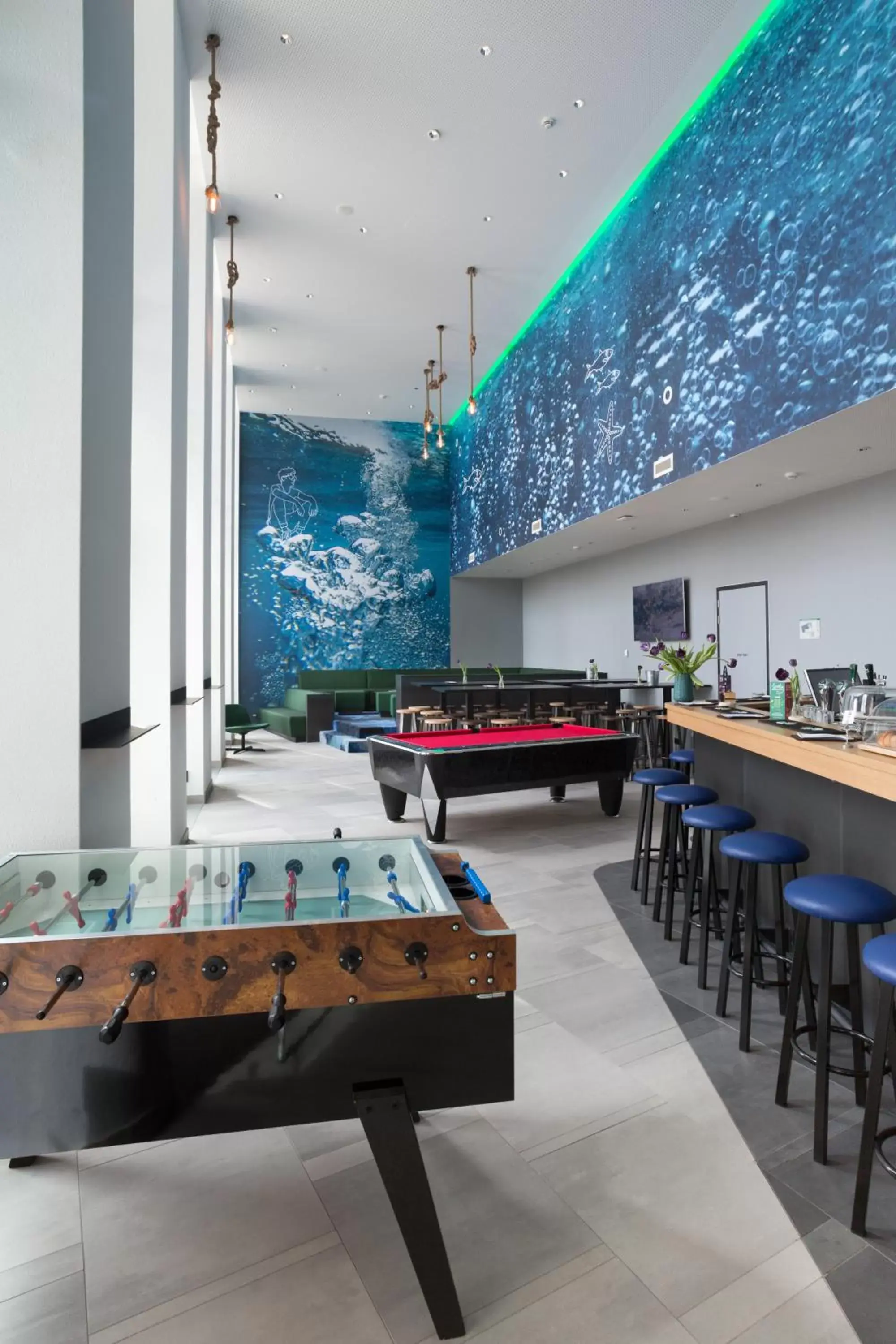 Lounge or bar in MEININGER Hotel Amsterdam Amstel
