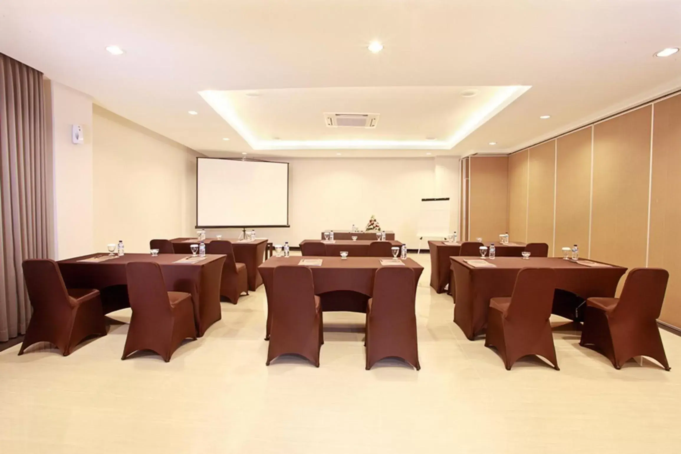 Meeting/conference room in Regantris Malioboro