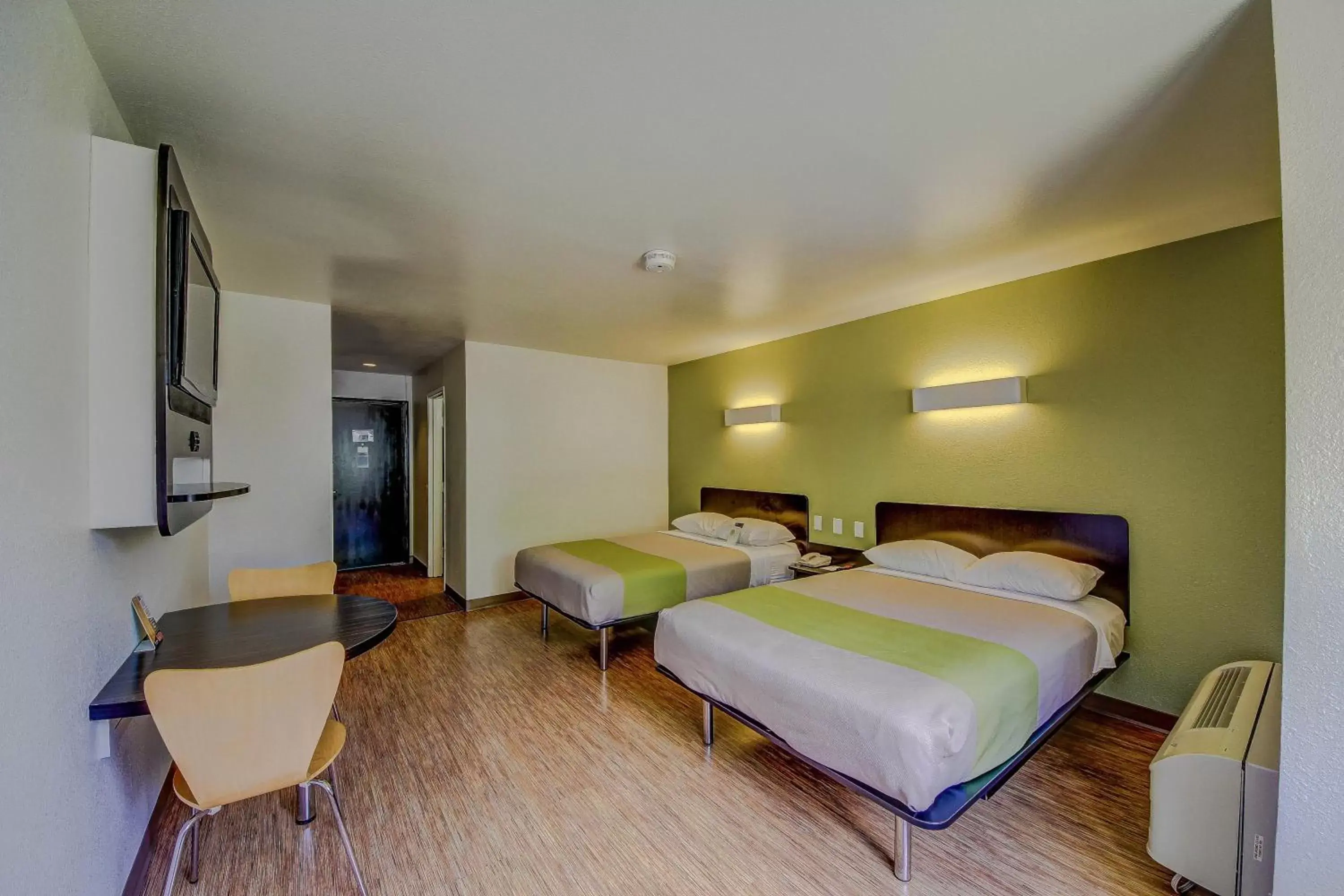Bedroom in Motel 6-San Antonio, TX - Medical Center South