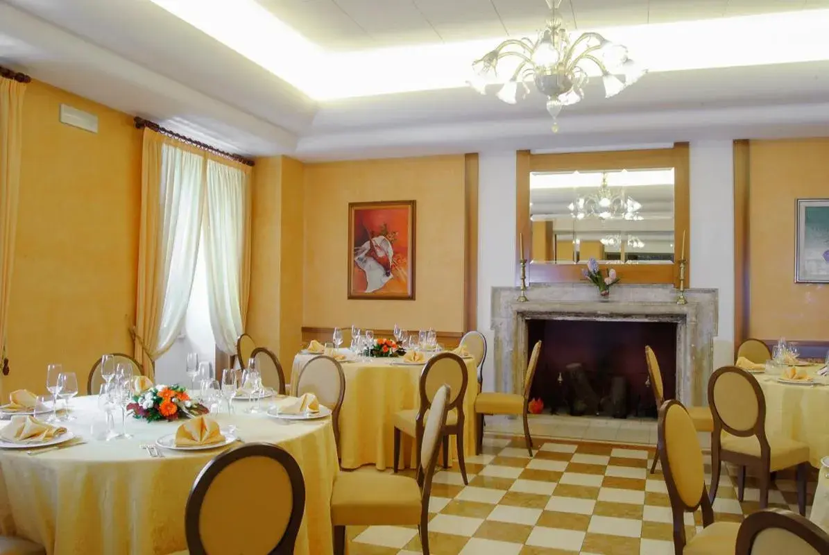 Restaurant/Places to Eat in Hotel&Ristorante Miramonti Palazzo Storico