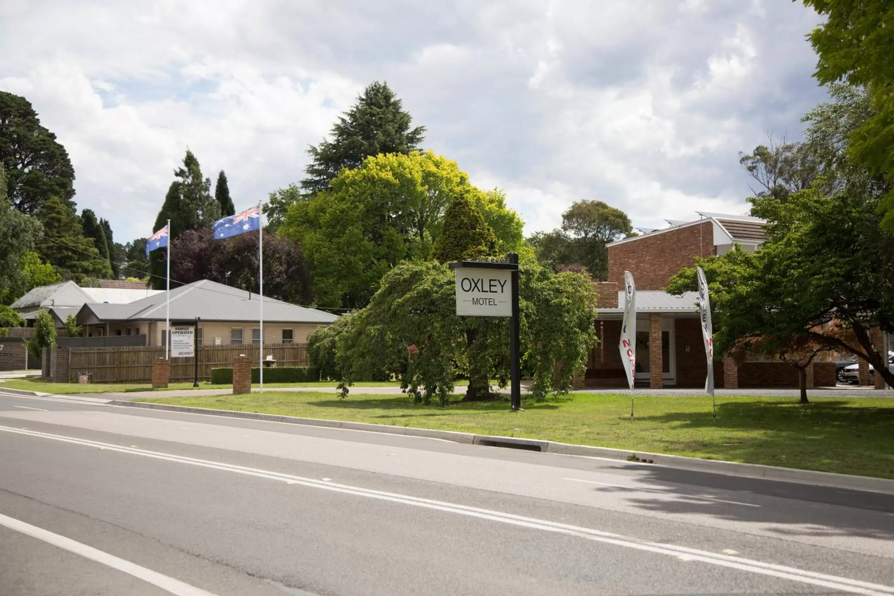 Facade/entrance, Property Building in Oxley Motel