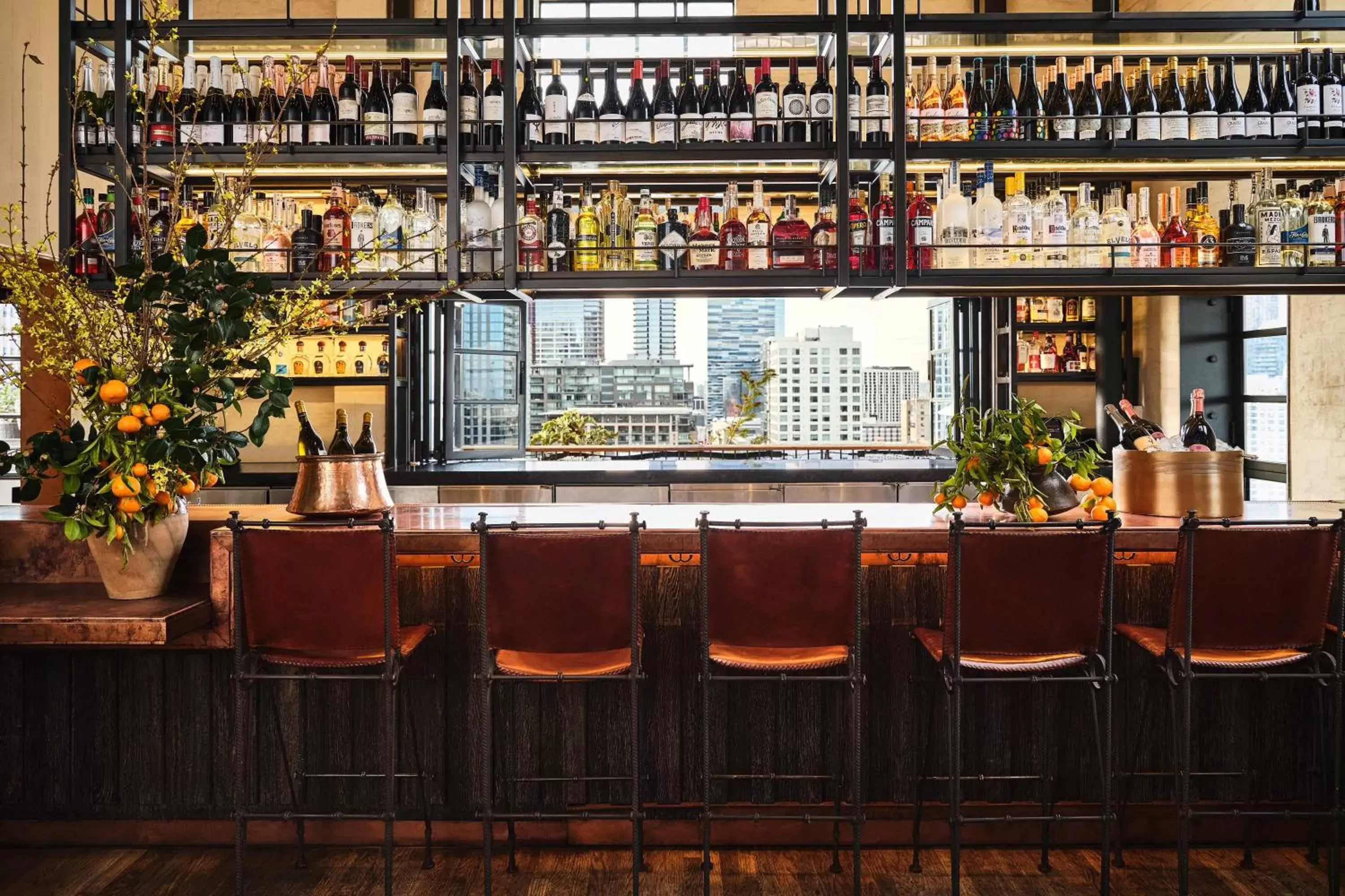 Lounge or bar in Downtown Los Angeles Proper Hotel, a Member of Design Hotels