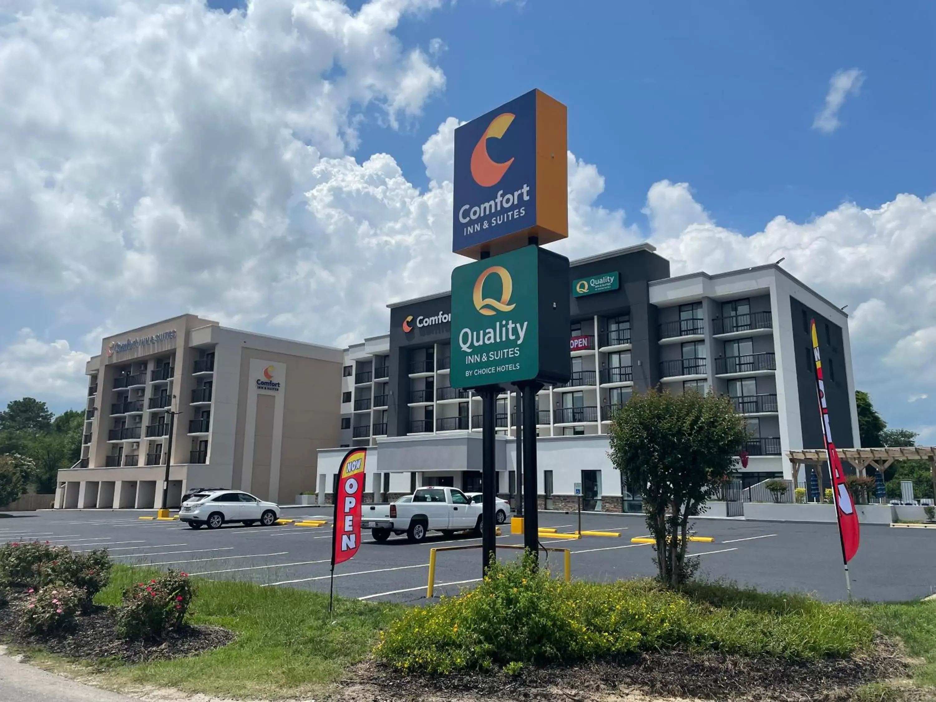 Property Building in Quality Inn & Suites Spring Lake - Fayetteville Near Fort Liberty