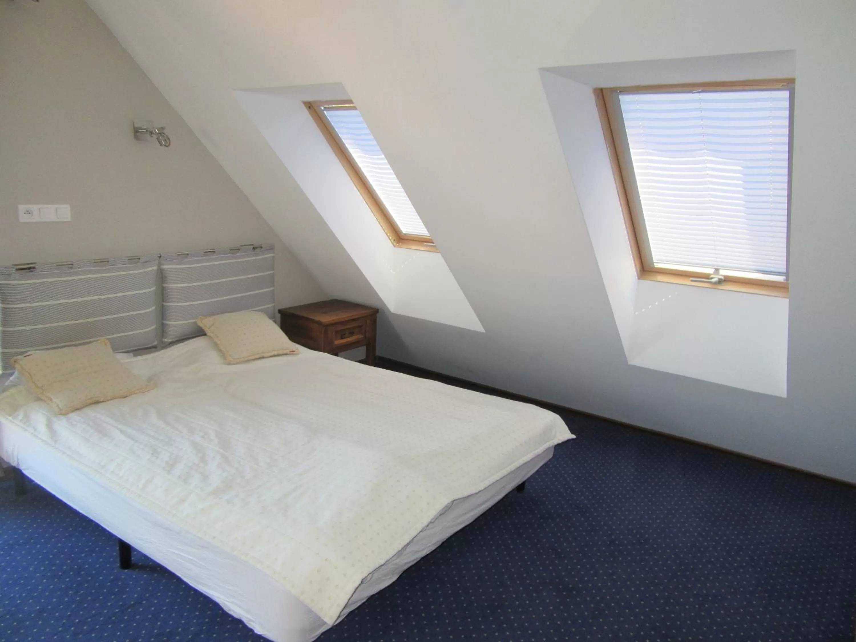 Bed in Vertigo Narie