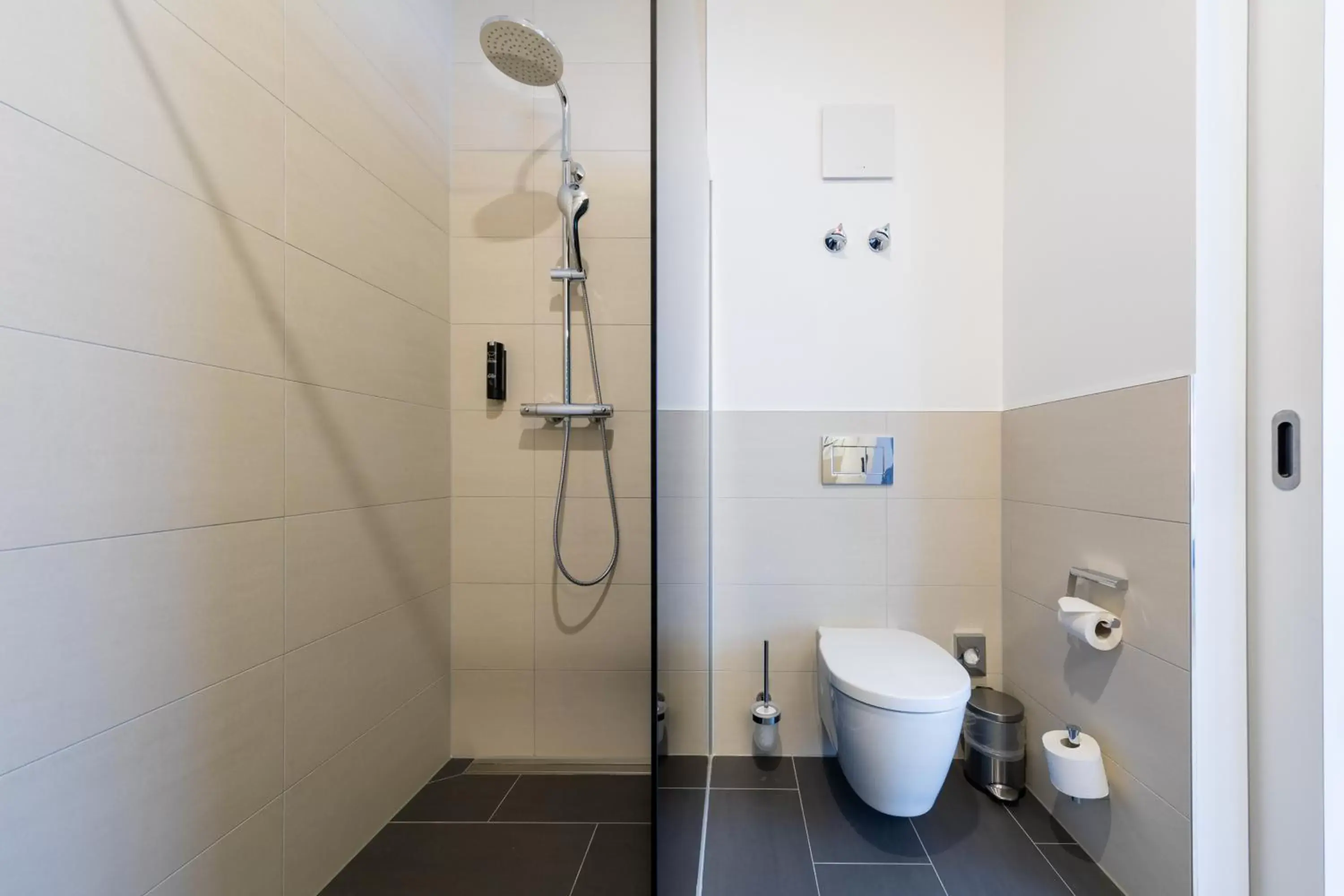 Shower, Bathroom in mk | hotel münchen city