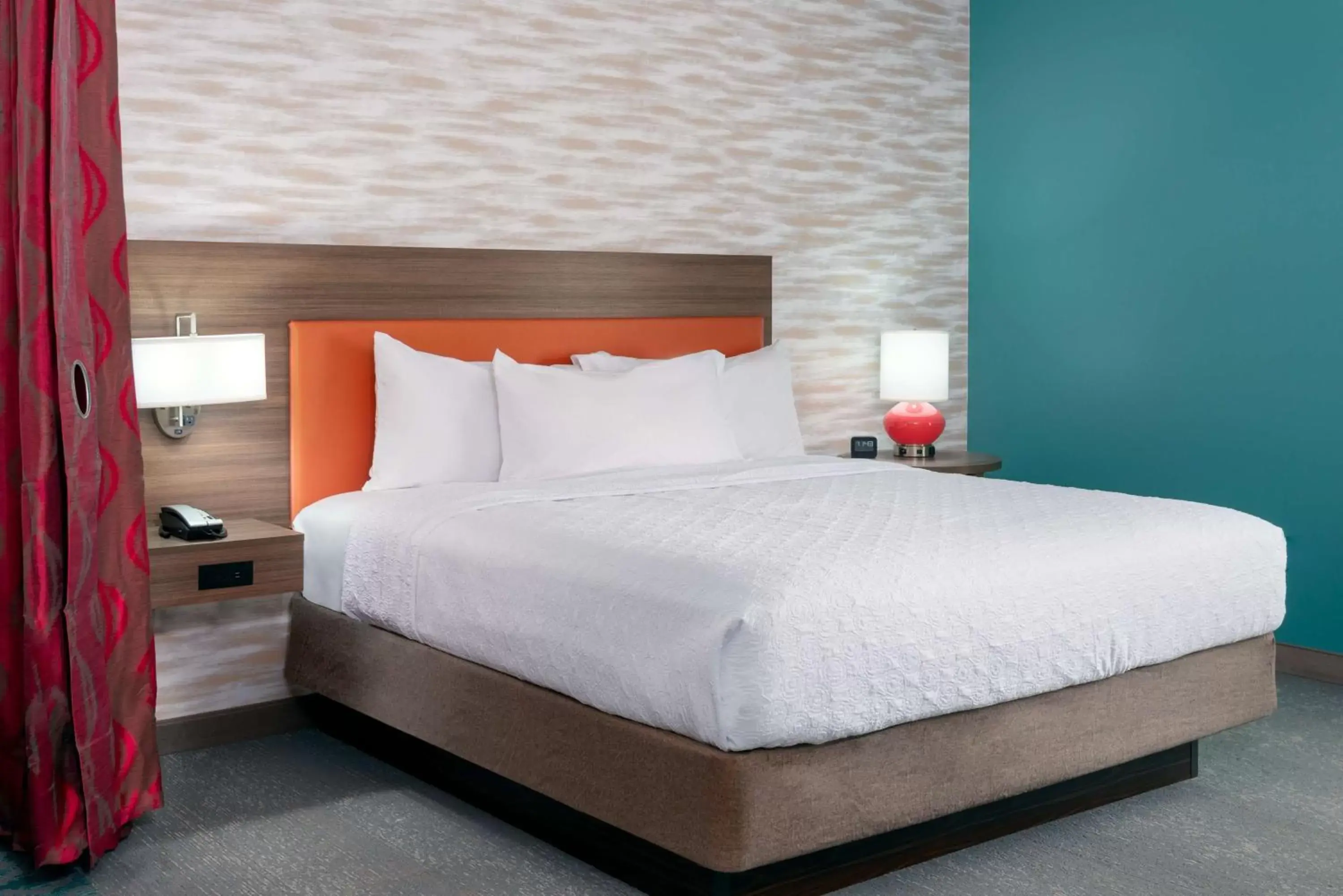 Bed in Home2 Suites By Hilton Wildwood The Villages