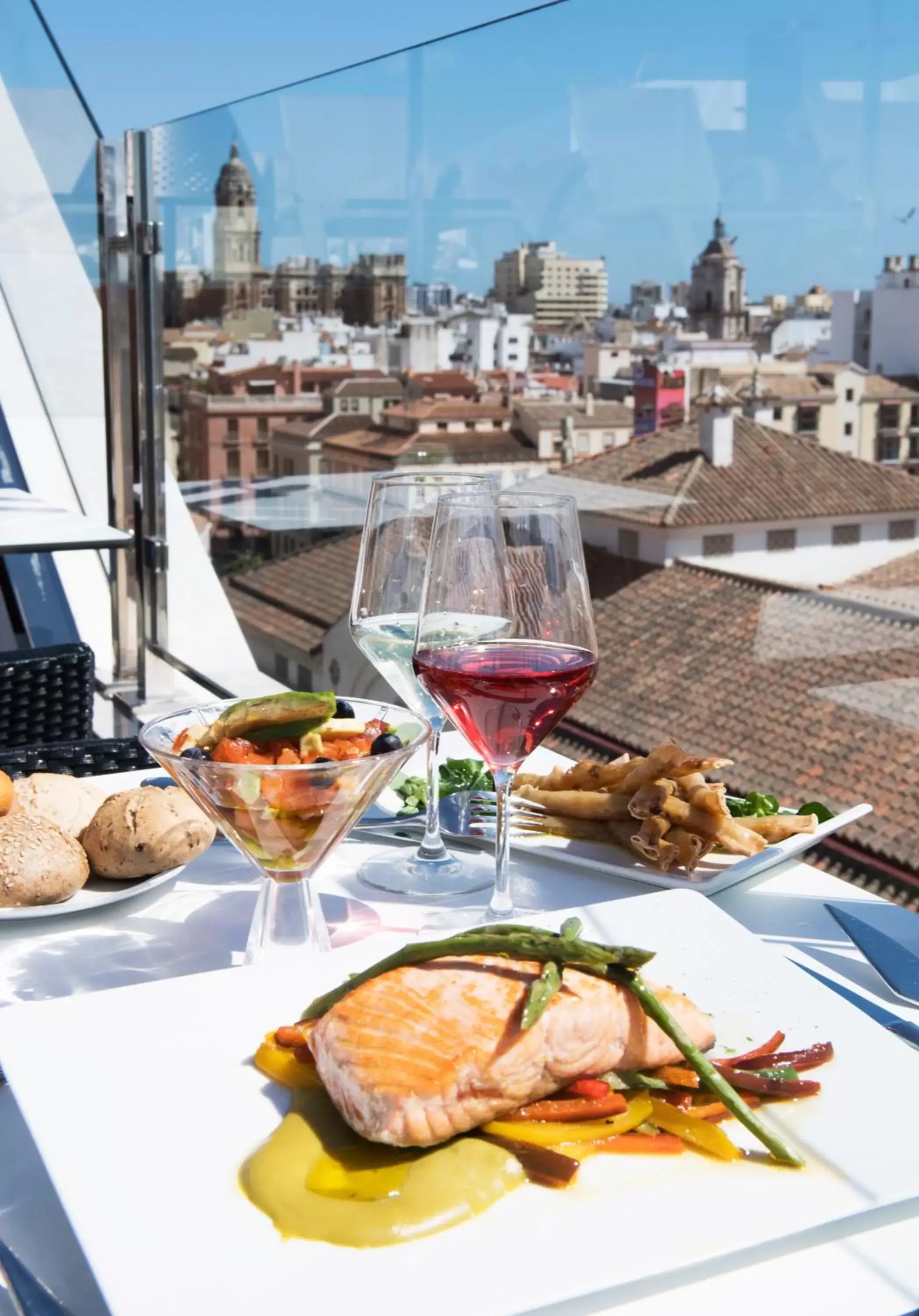 Restaurant/places to eat in Salles Hotel Málaga Centro