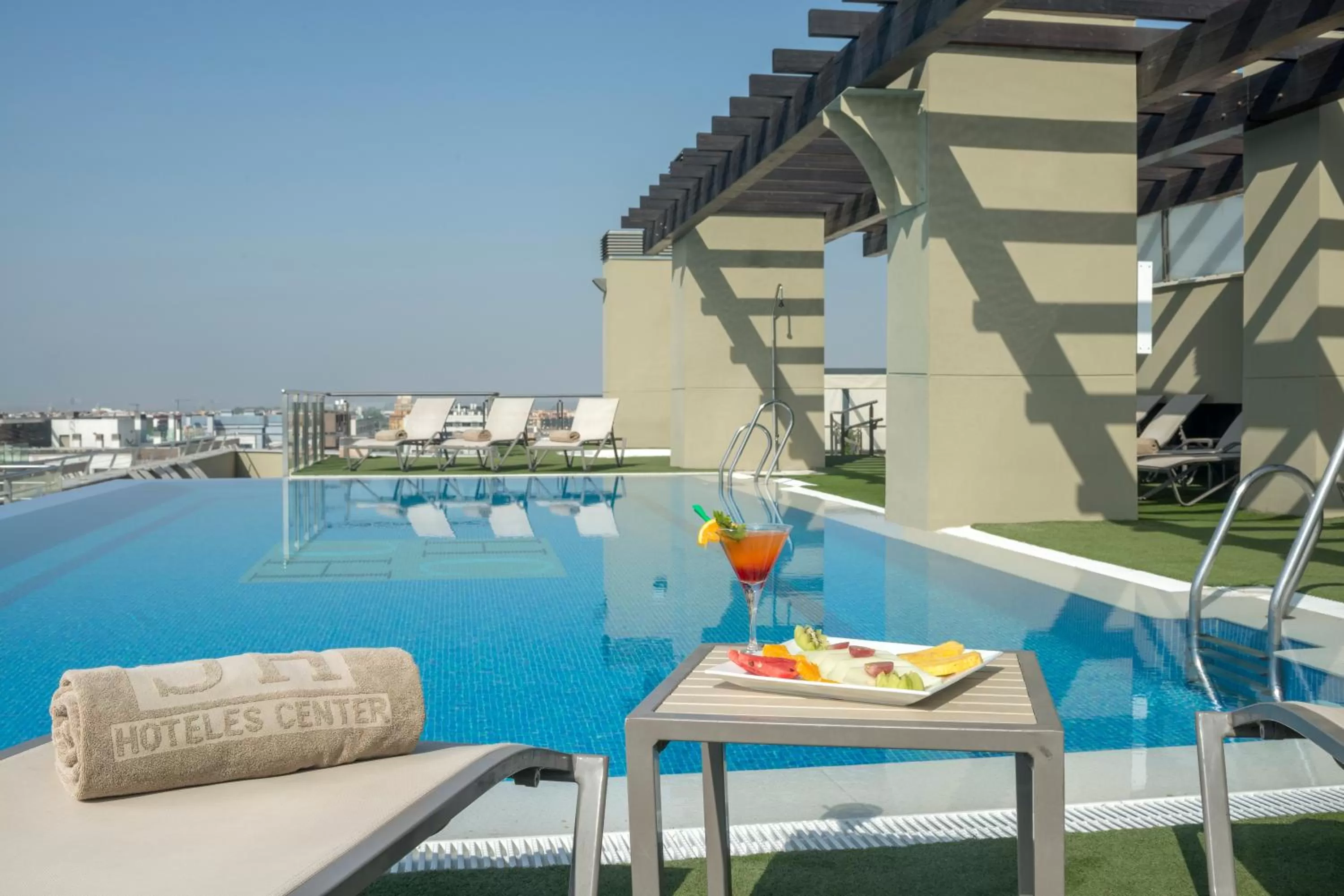 City view in Hotel Cordoba Center