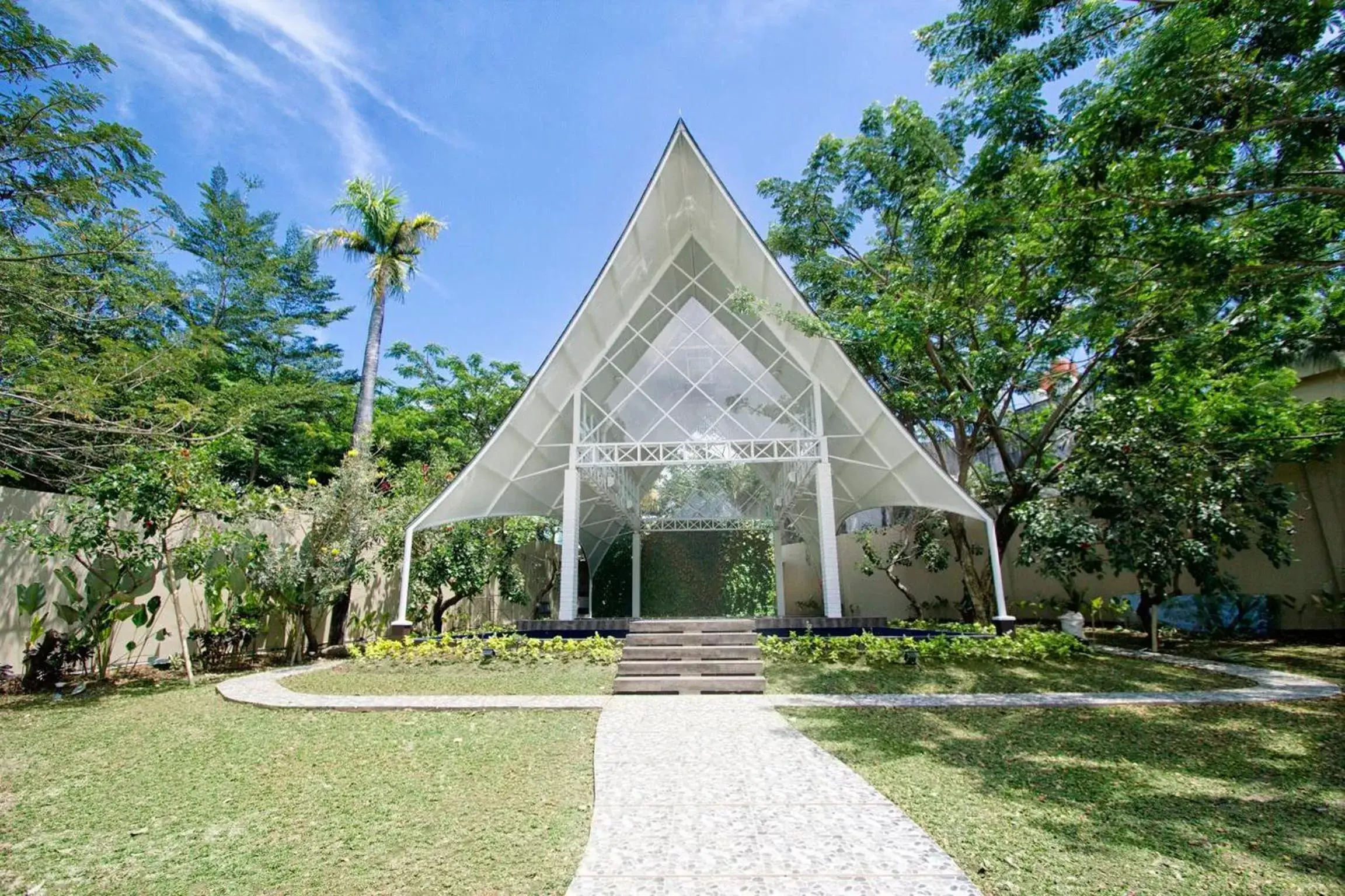 Property building, Garden in MaxOneHotels at Resort Makassar