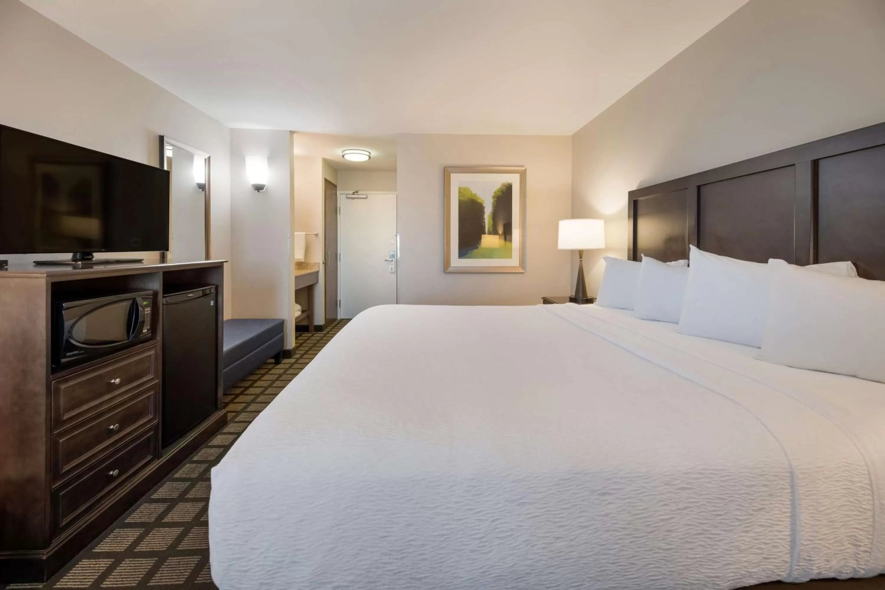 Bedroom, Bed in Best Western North Bryant Inn