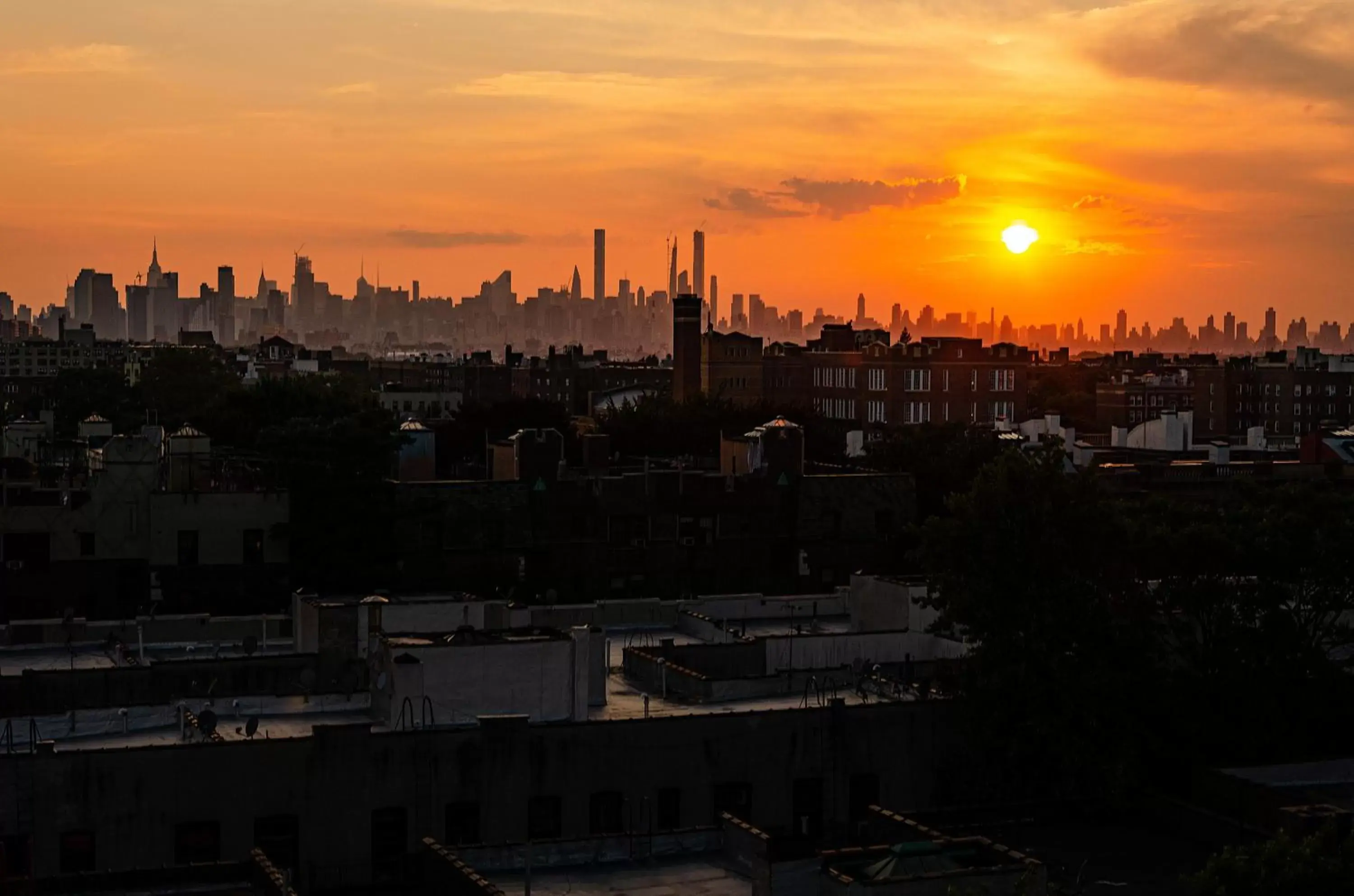 City view in Elmhurst Hotel