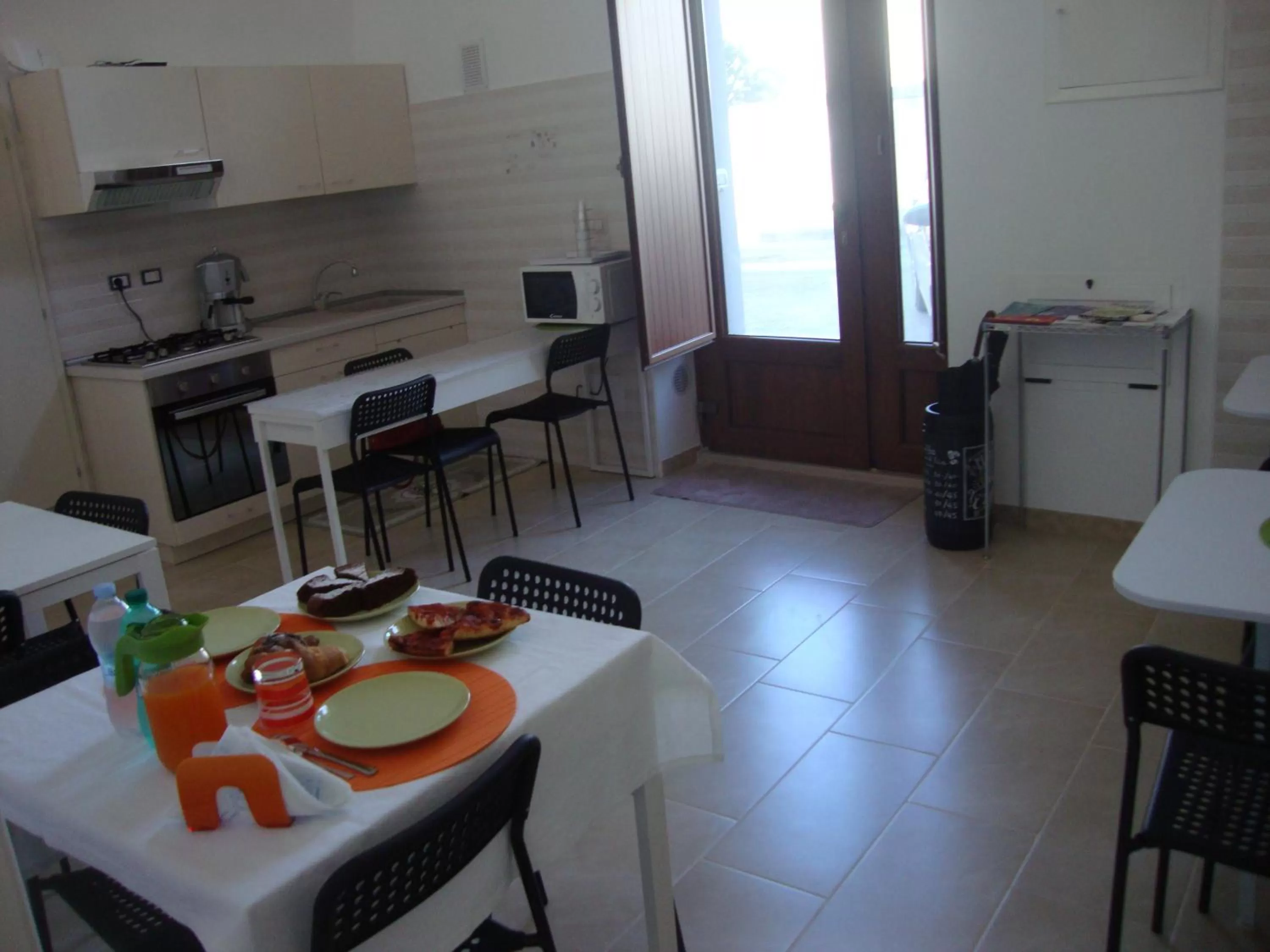 Kitchen or kitchenette in B&B La Gemma dei Sassi