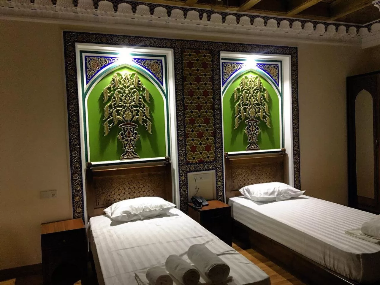 Bed in Old House Hotel