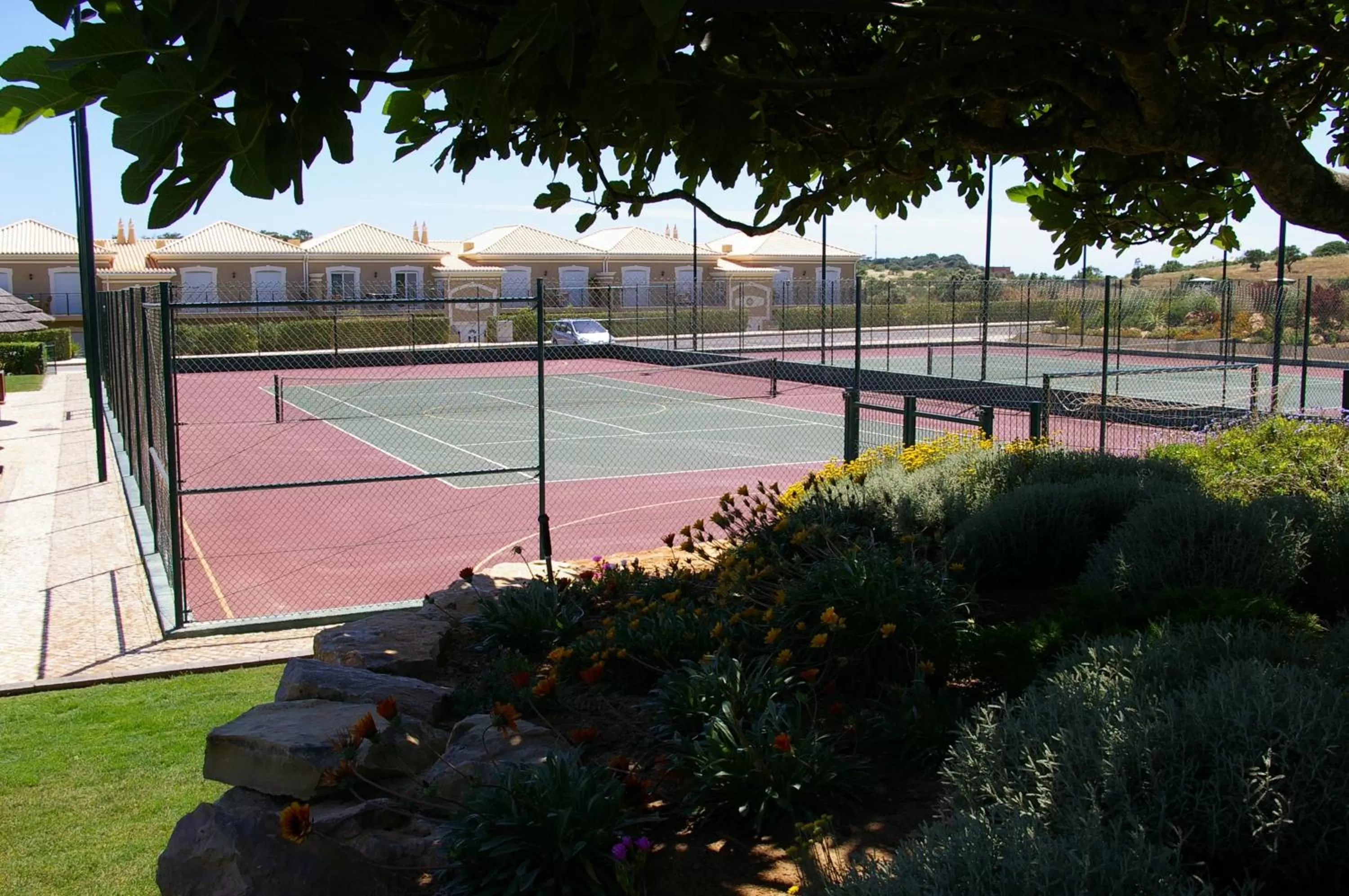 Tennis court in Boavista Golf & Spa - Bela Colina Holidays
