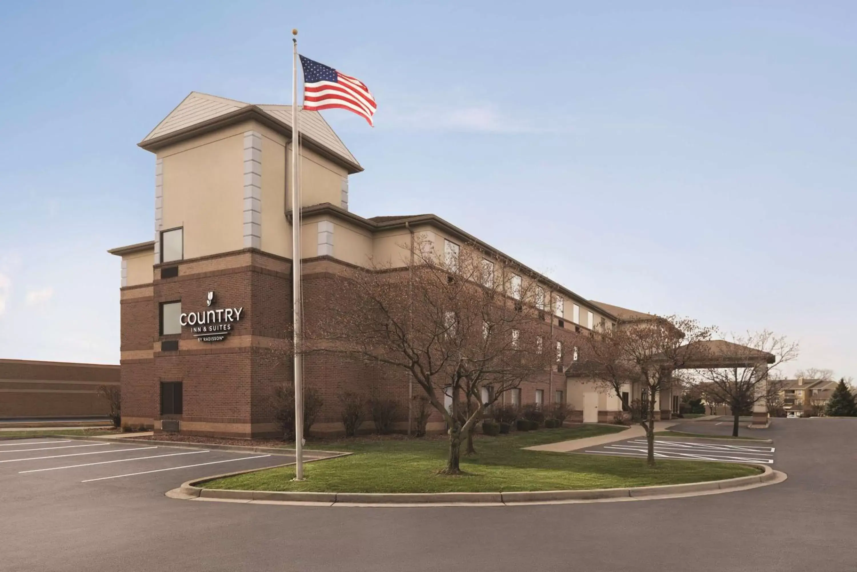 Property Building in Country Inn & Suites by Radisson, Dayton South, OH