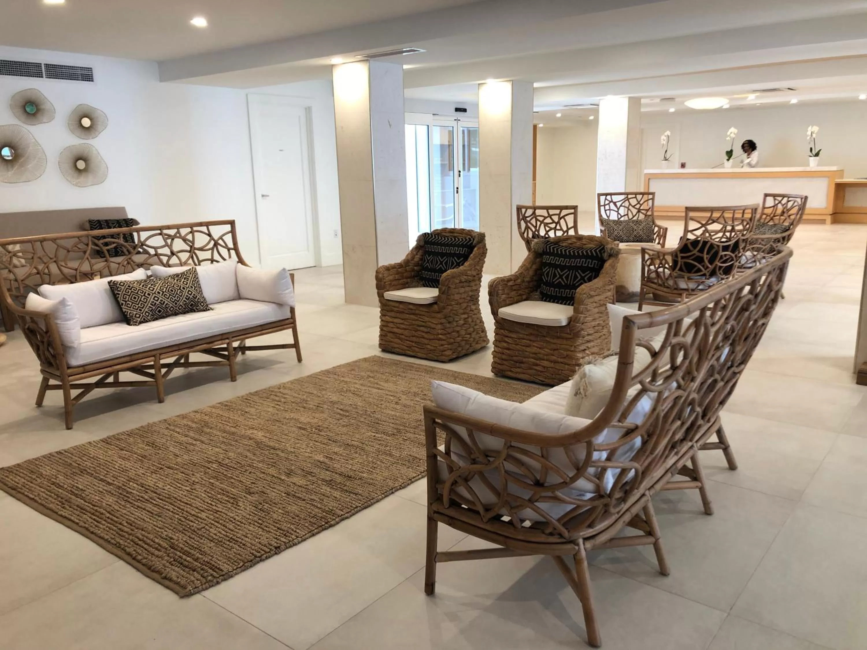 Lobby or reception, Seating Area in Beachcomber Resort & Club