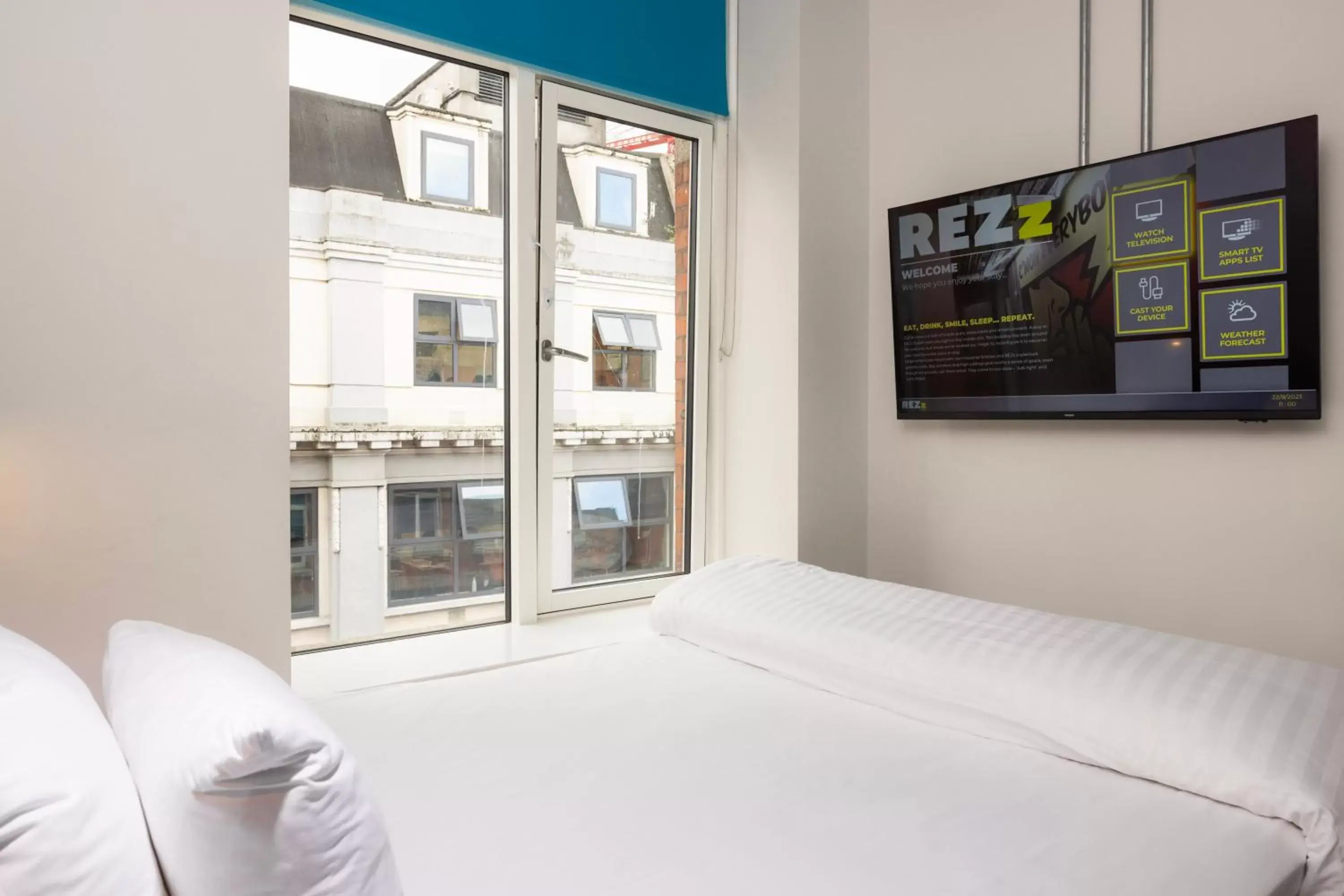 Bedroom, Bed in REZz Dublin