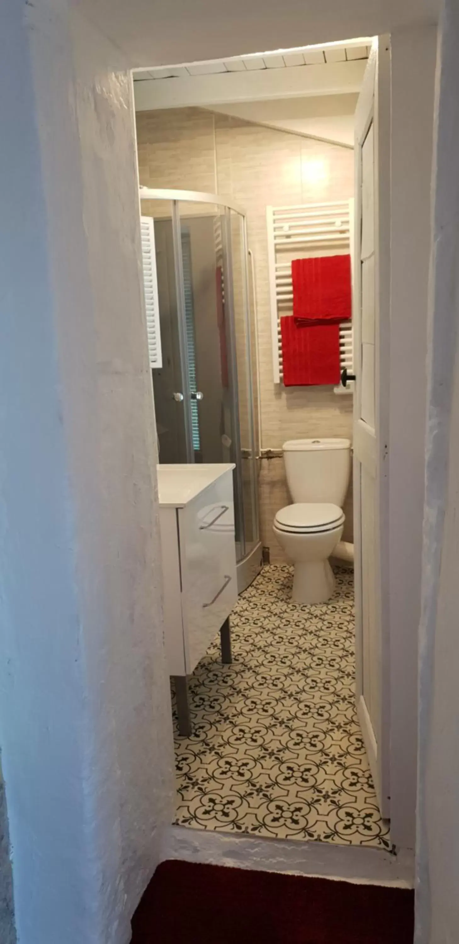 Bathroom in Château Puygrenier