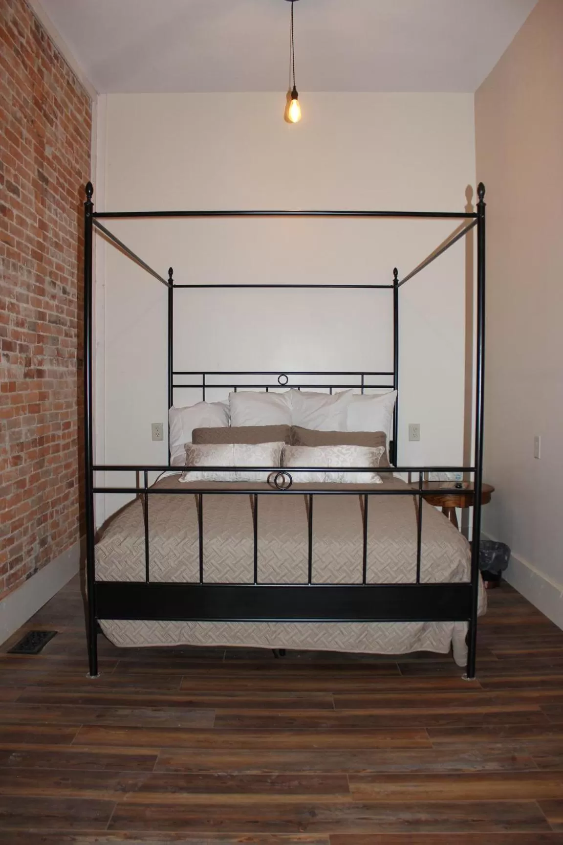 Bed in Eighteen-Ninety Sleepover