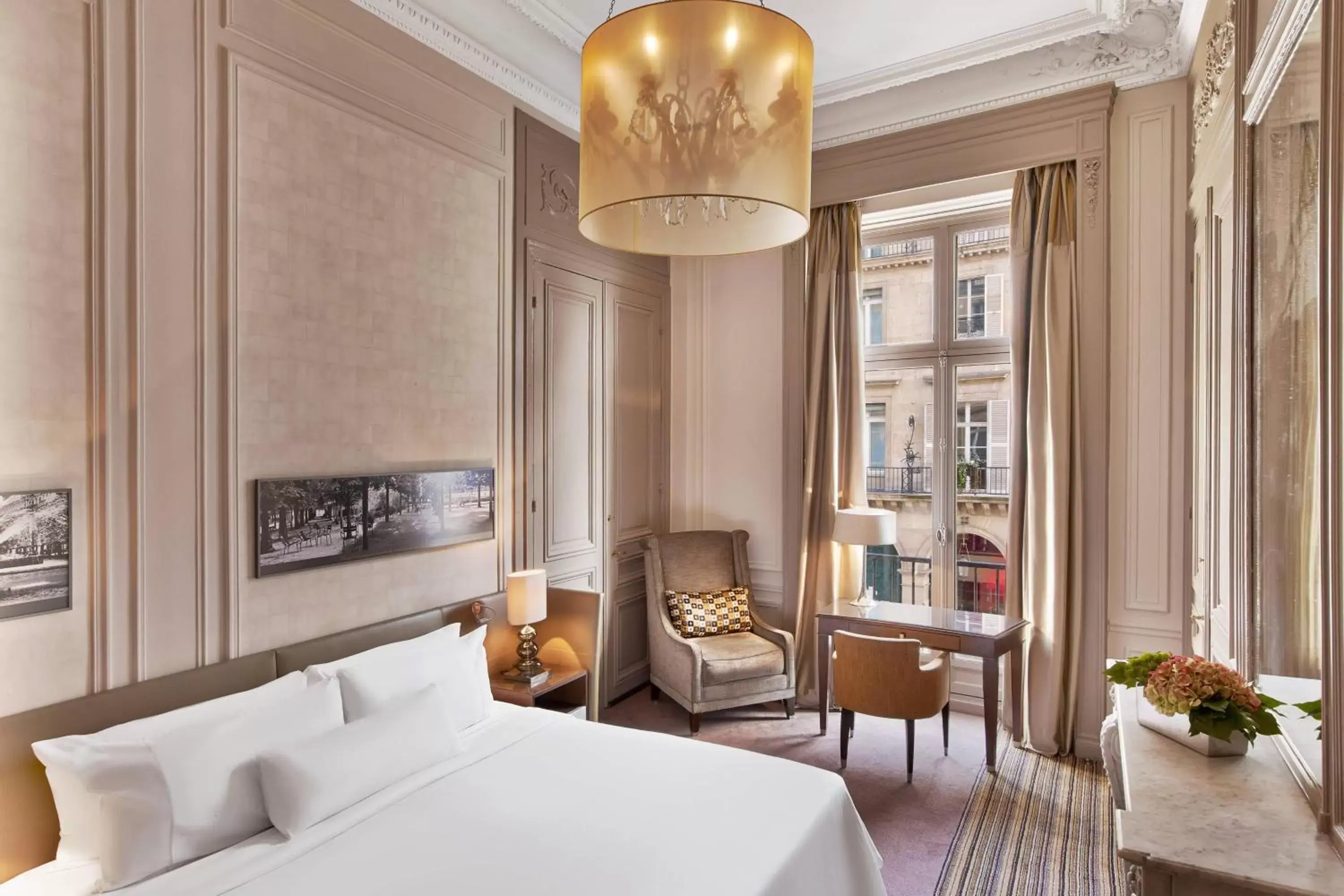Photo of the whole room in The Westin Paris - Vendôme