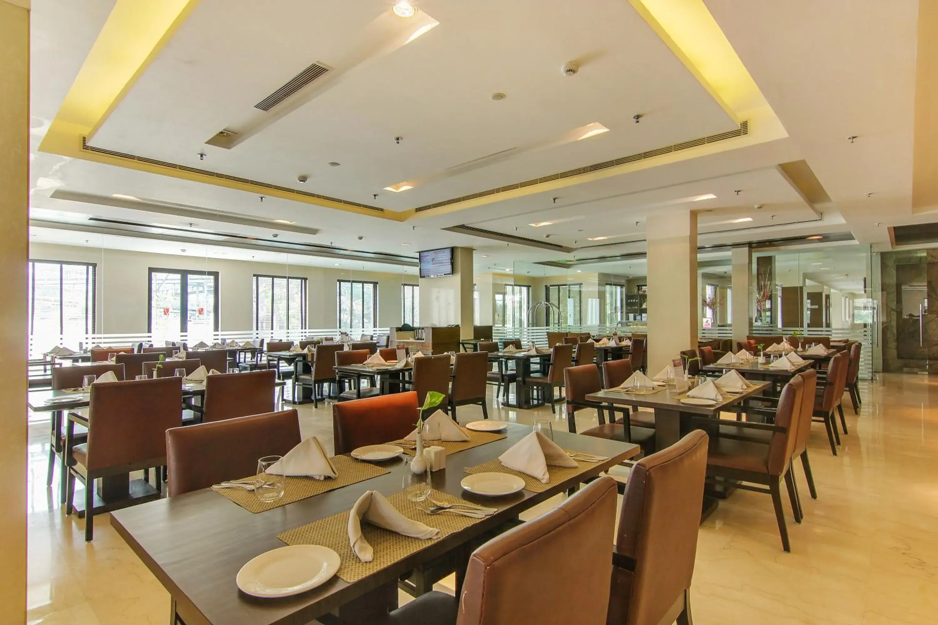 Dining area, Restaurant/Places to Eat in Vibe By The Lalit Traveller