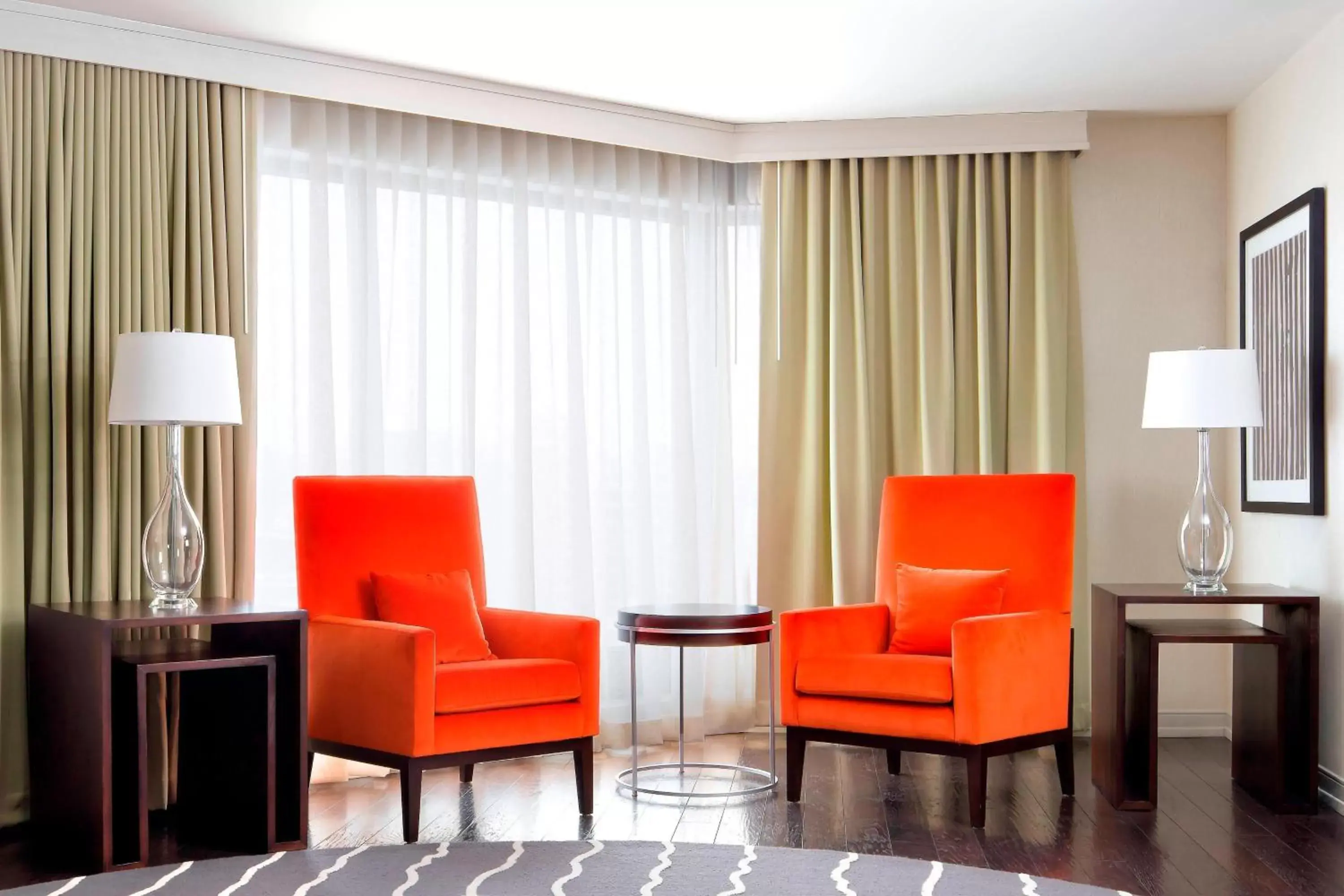 Living room, Seating Area in The Westin Ottawa