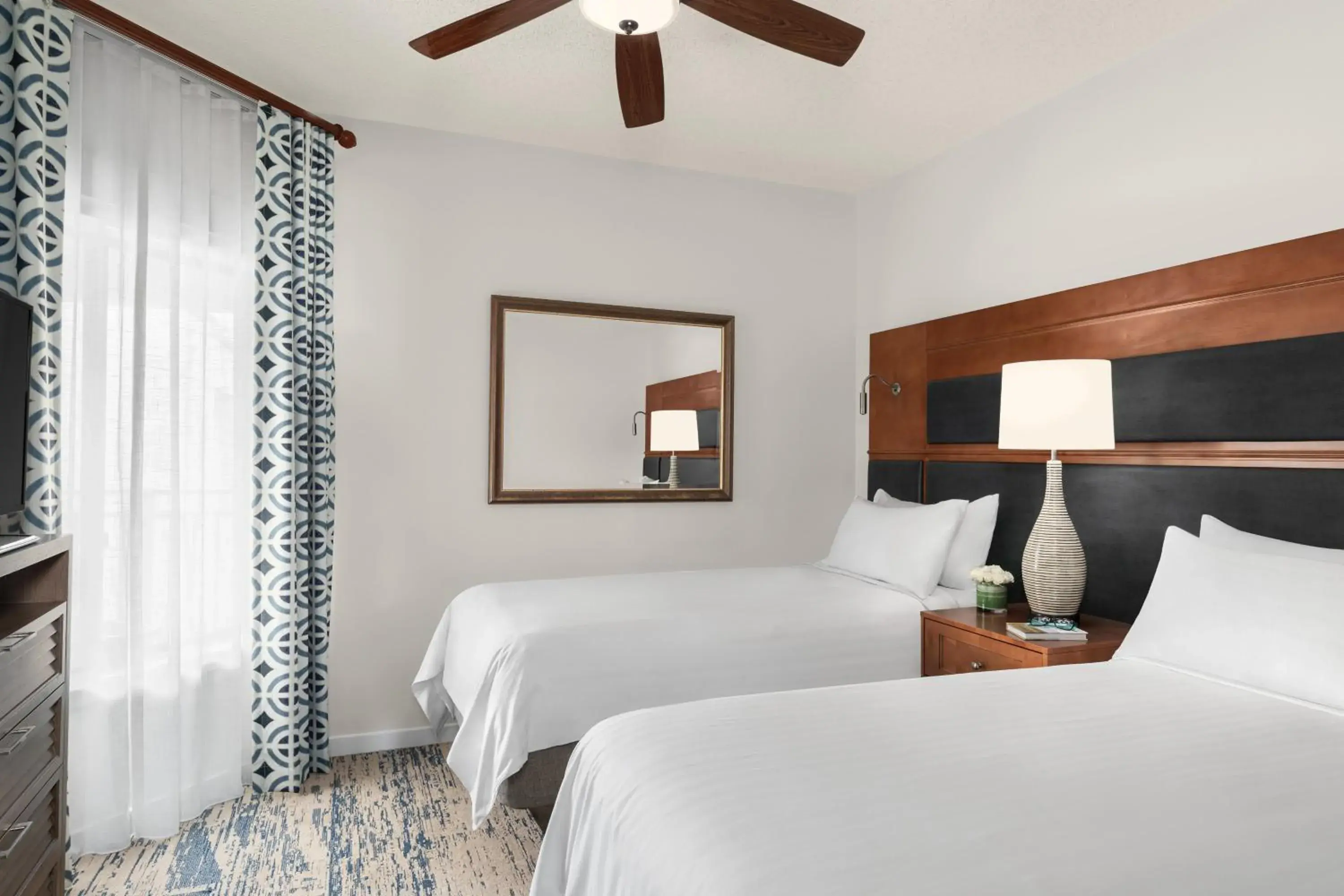 Bedroom, Bed in Marriott's Harbour Point And Sunset Pointe At Shelter Cove