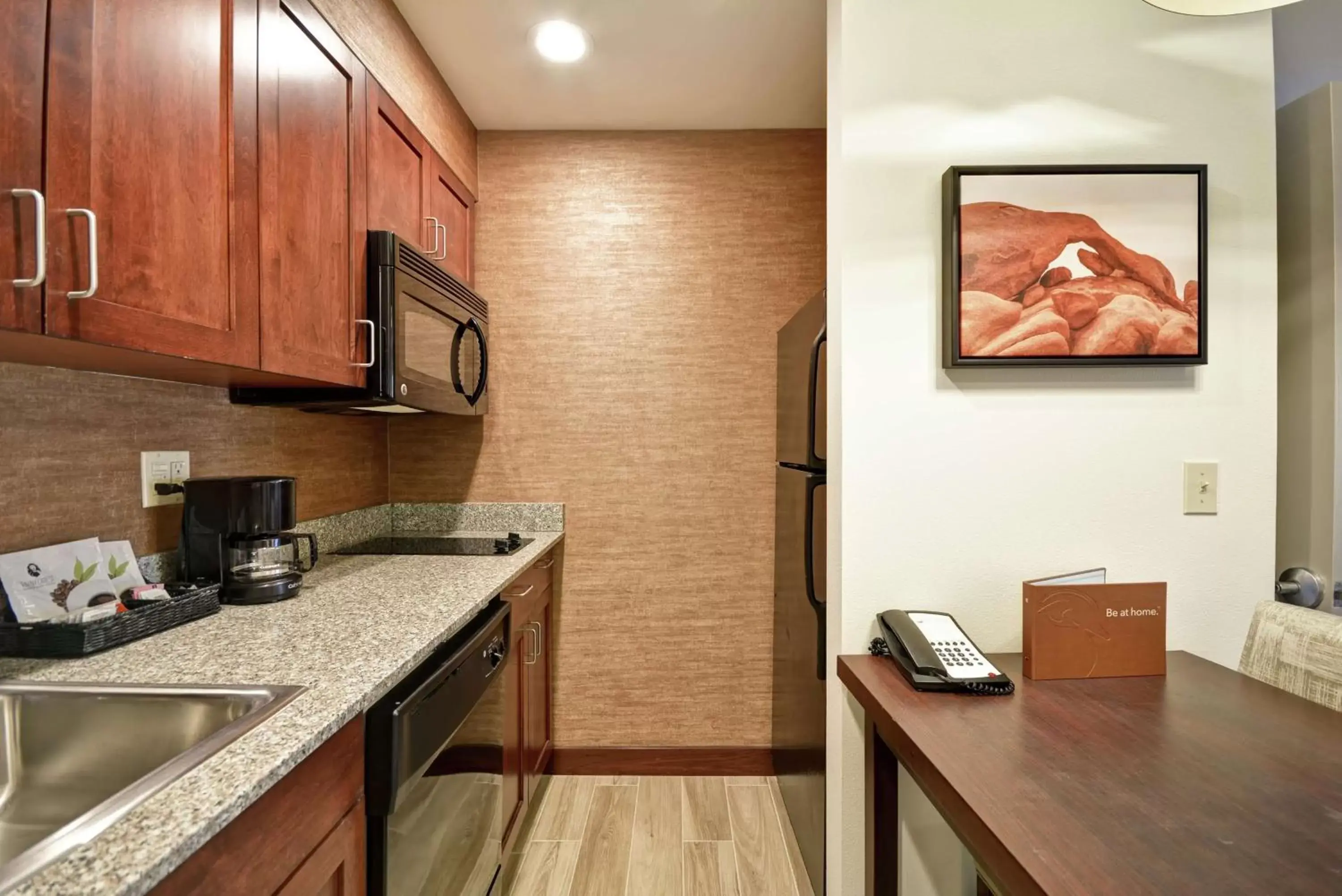 Kitchen or kitchenette, Kitchen/Kitchenette in Homewood Suites by Hilton Palm Desert