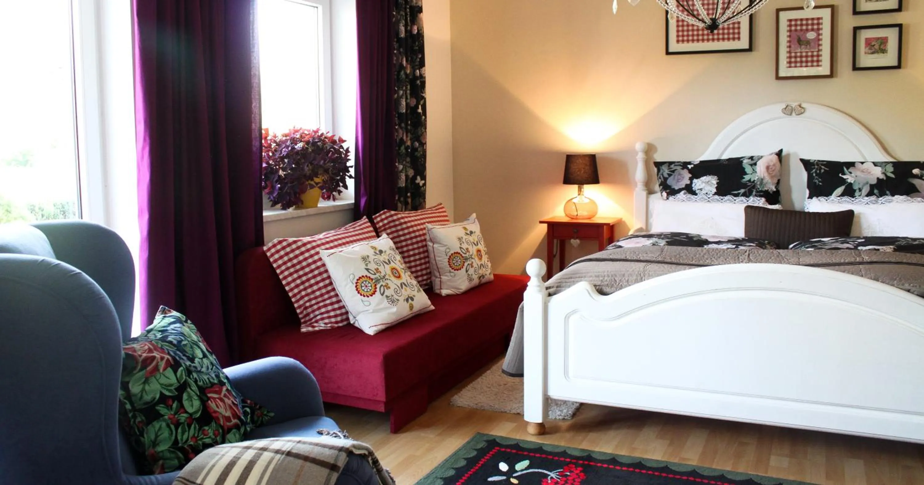 Photo of the whole room, Bed in Gästehaus Gebauer