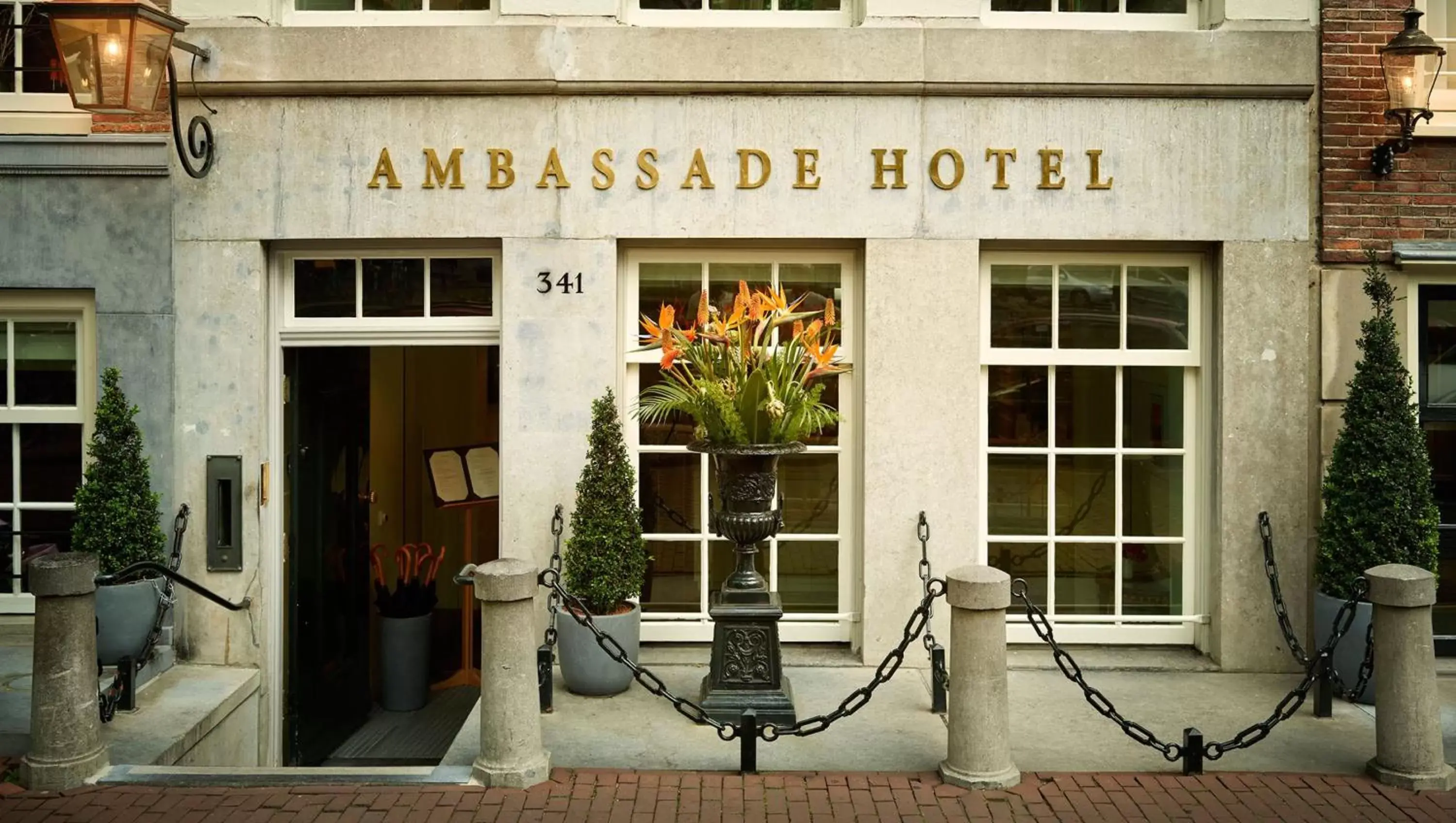 Facade/Entrance in Ambassade Hotel