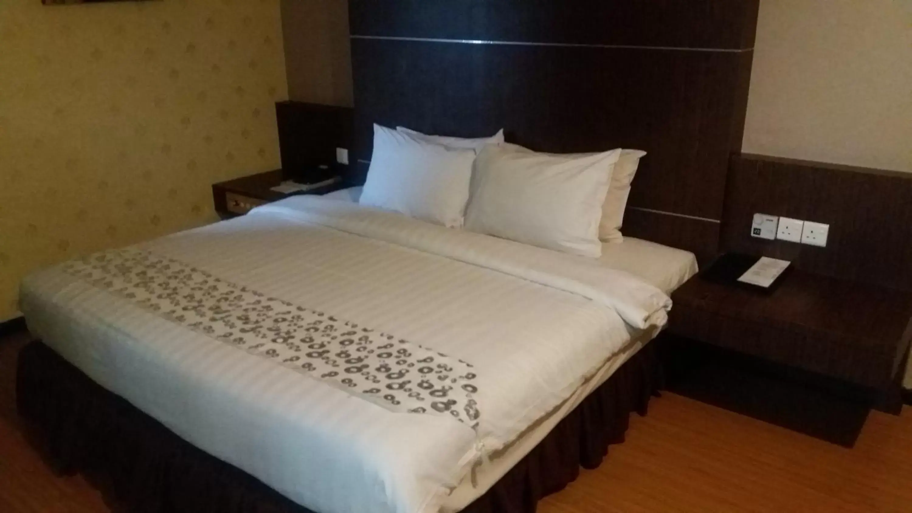 Bed in Penview Hotel