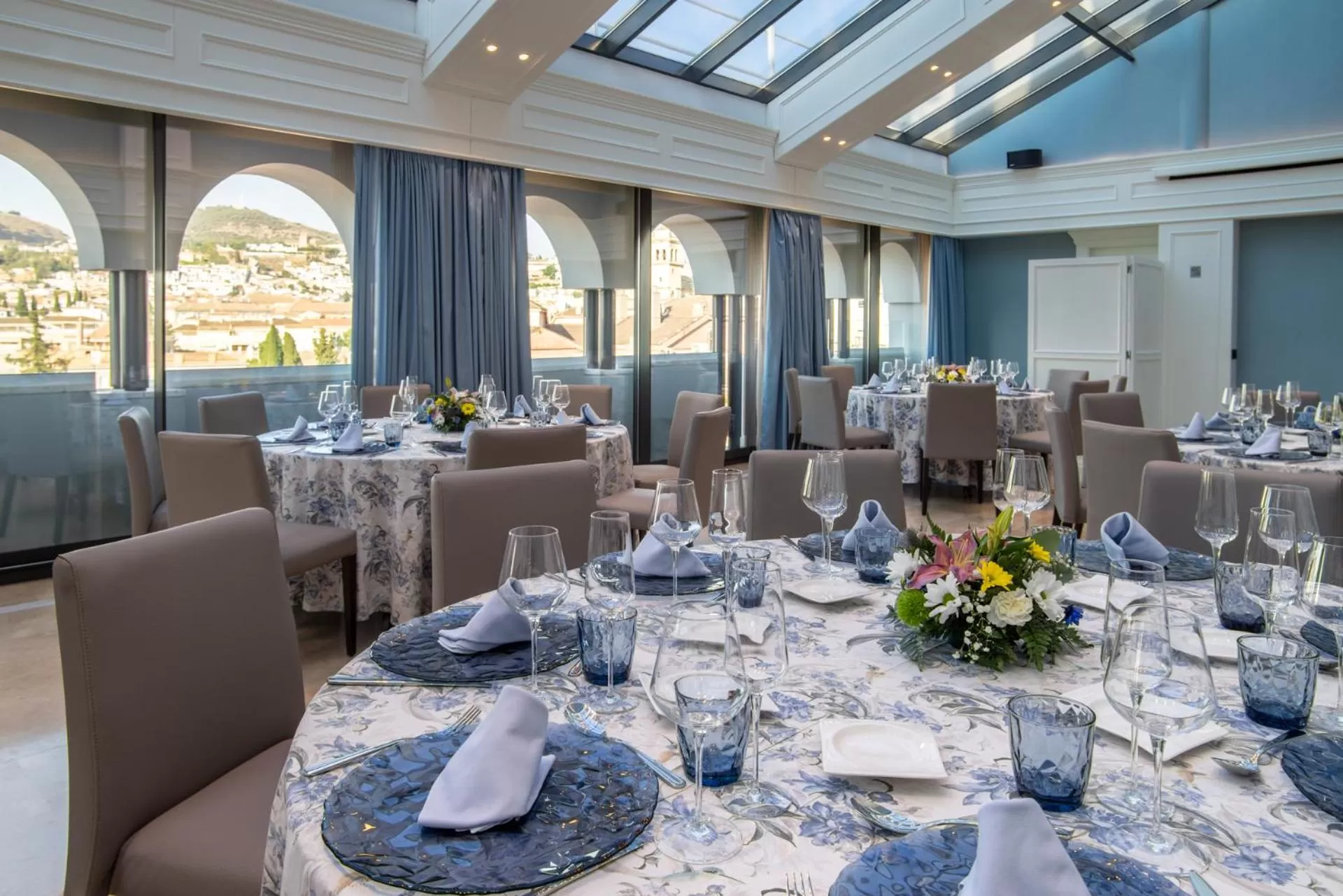 Banquet/Function facilities in Hotel Granada Center