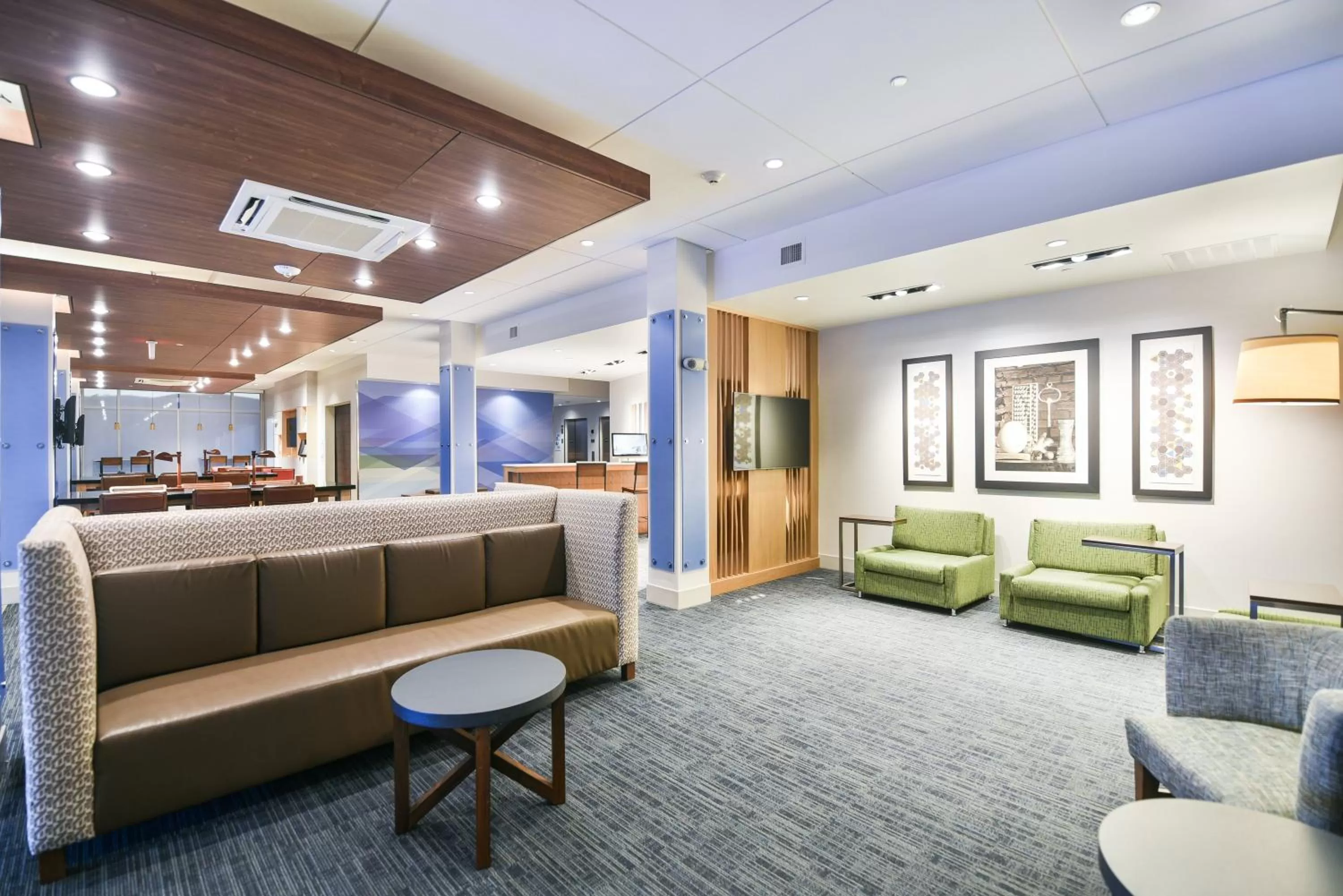 Property building in Holiday Inn Express & Suites Lehi - Thanksgiving Point by IHG